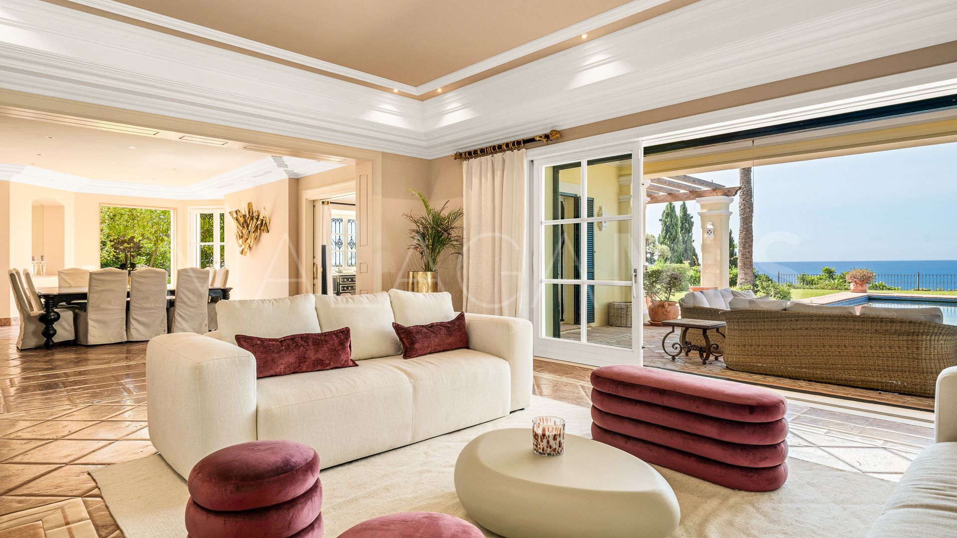 Villa for sale in Marbella Hill Club