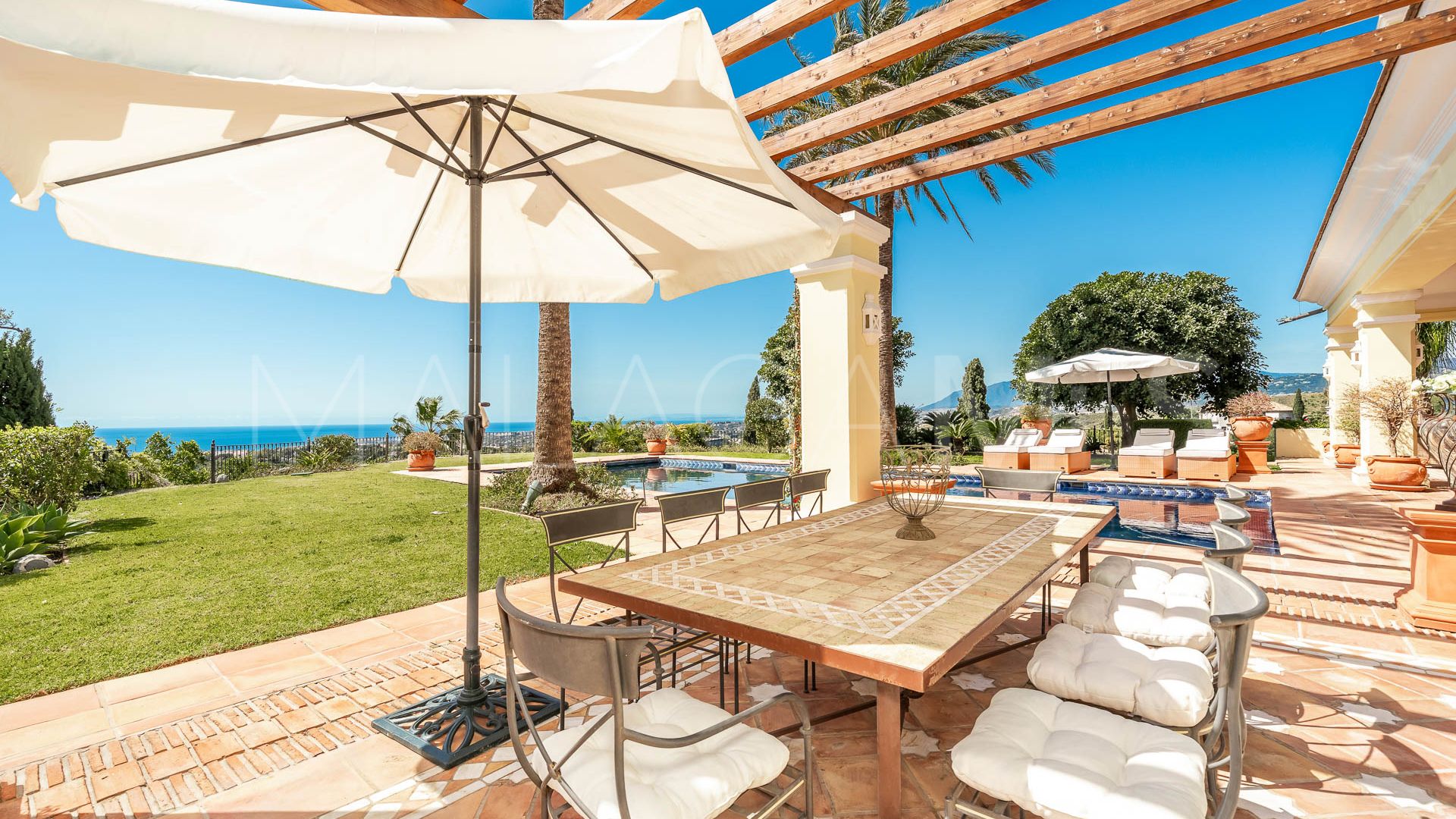 For sale villa in Marbella Hill Club with 7 bedrooms