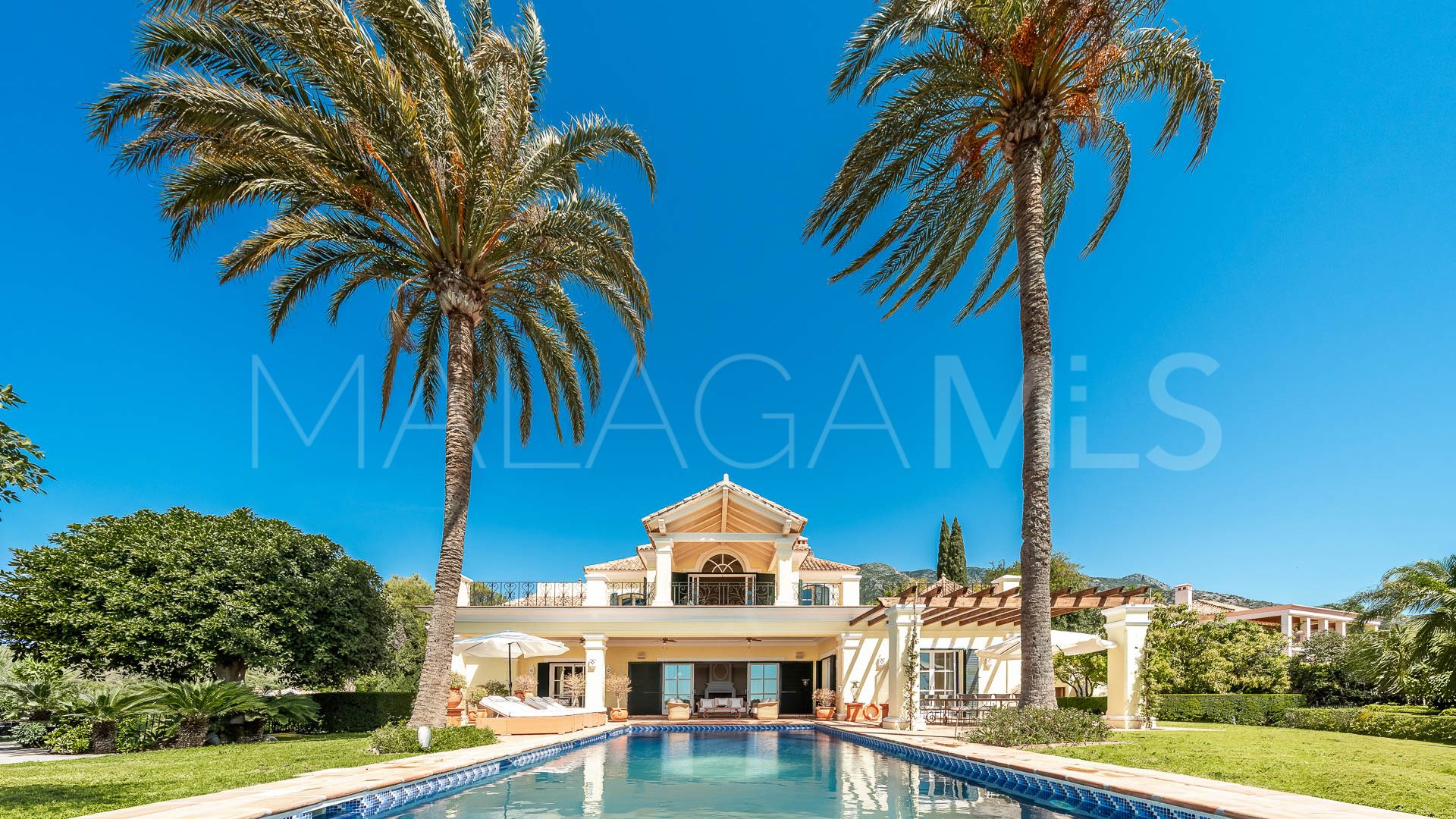 For sale villa in Marbella Hill Club with 7 bedrooms