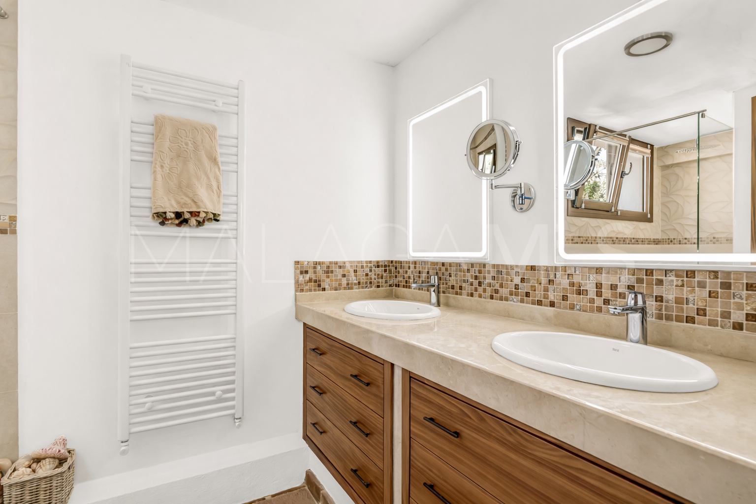 Elviria, villa a la venta