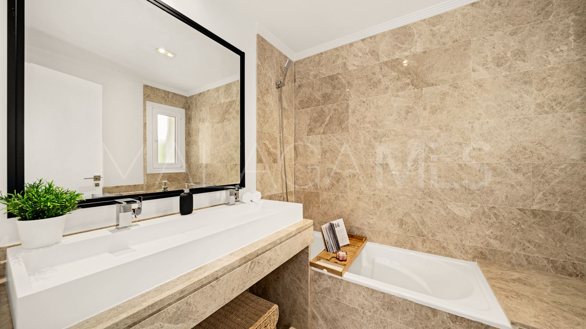 Doppelhaushälfte for sale in Los Monteros