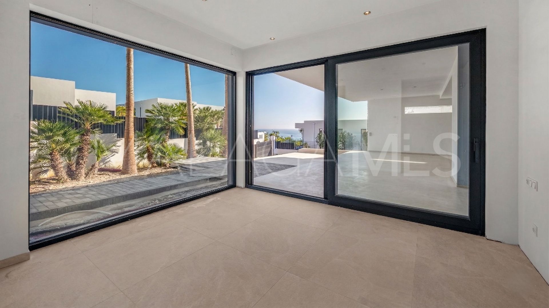 For sale villa in Cabopino