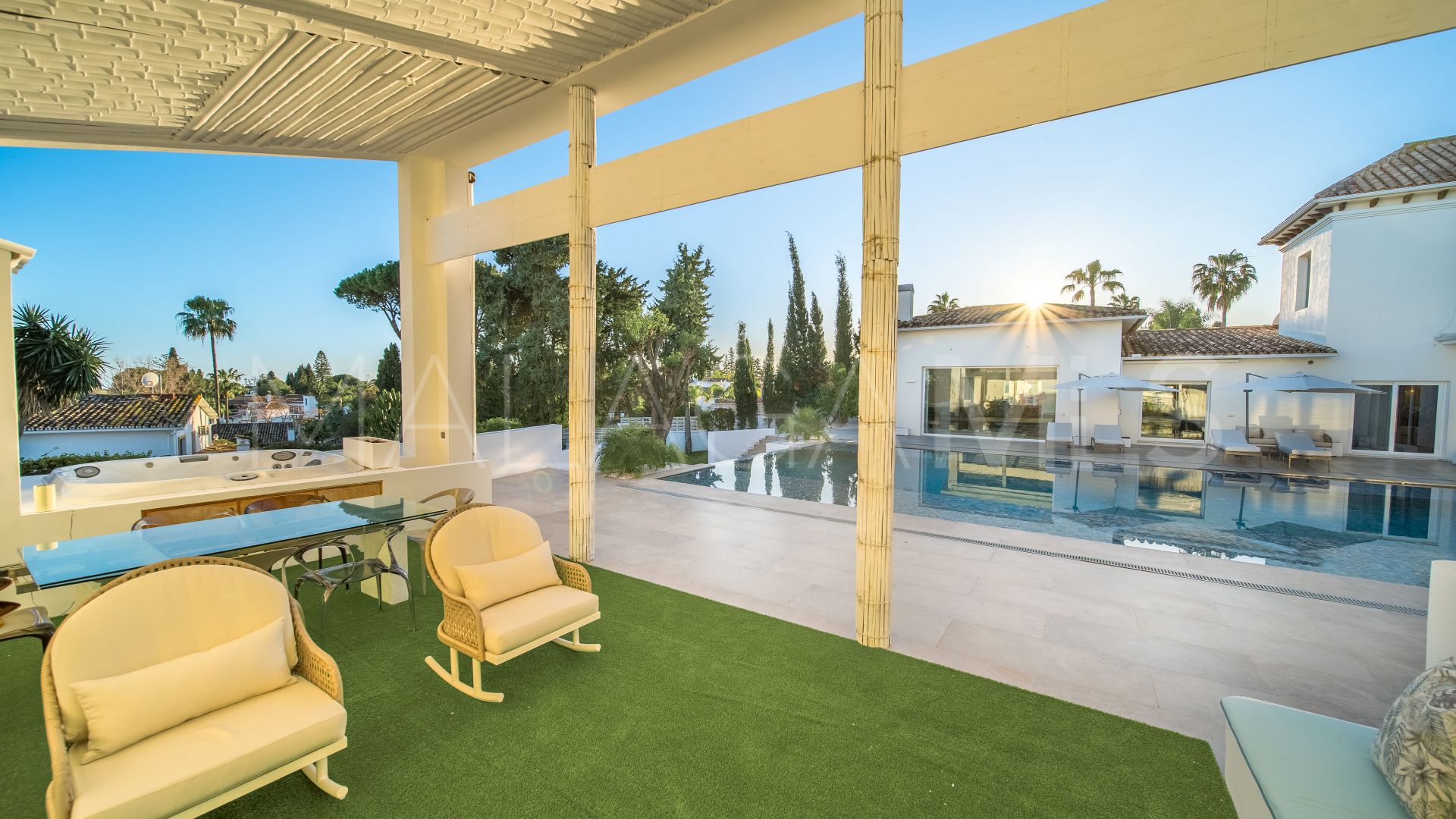 Villa for sale in Guadalmina Alta