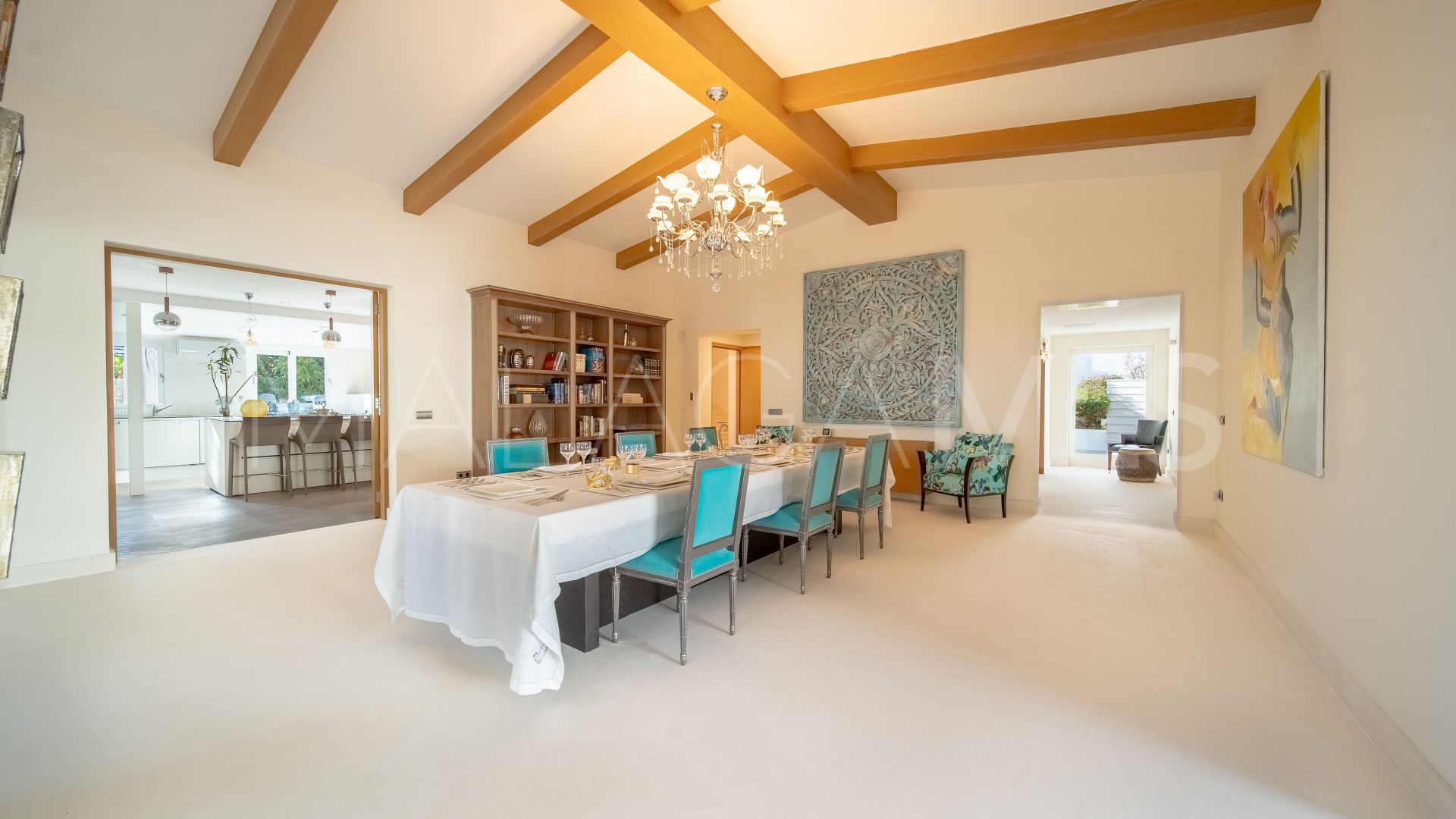 Villa for sale in Guadalmina Alta