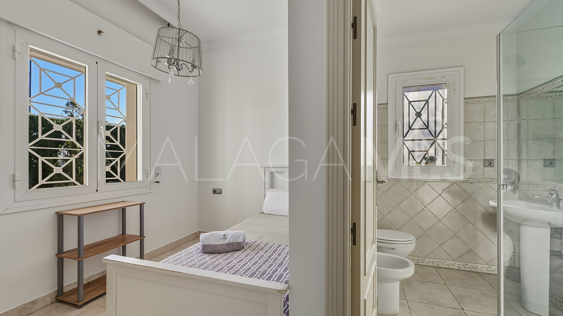 Villa for sale in Guadalmina Alta