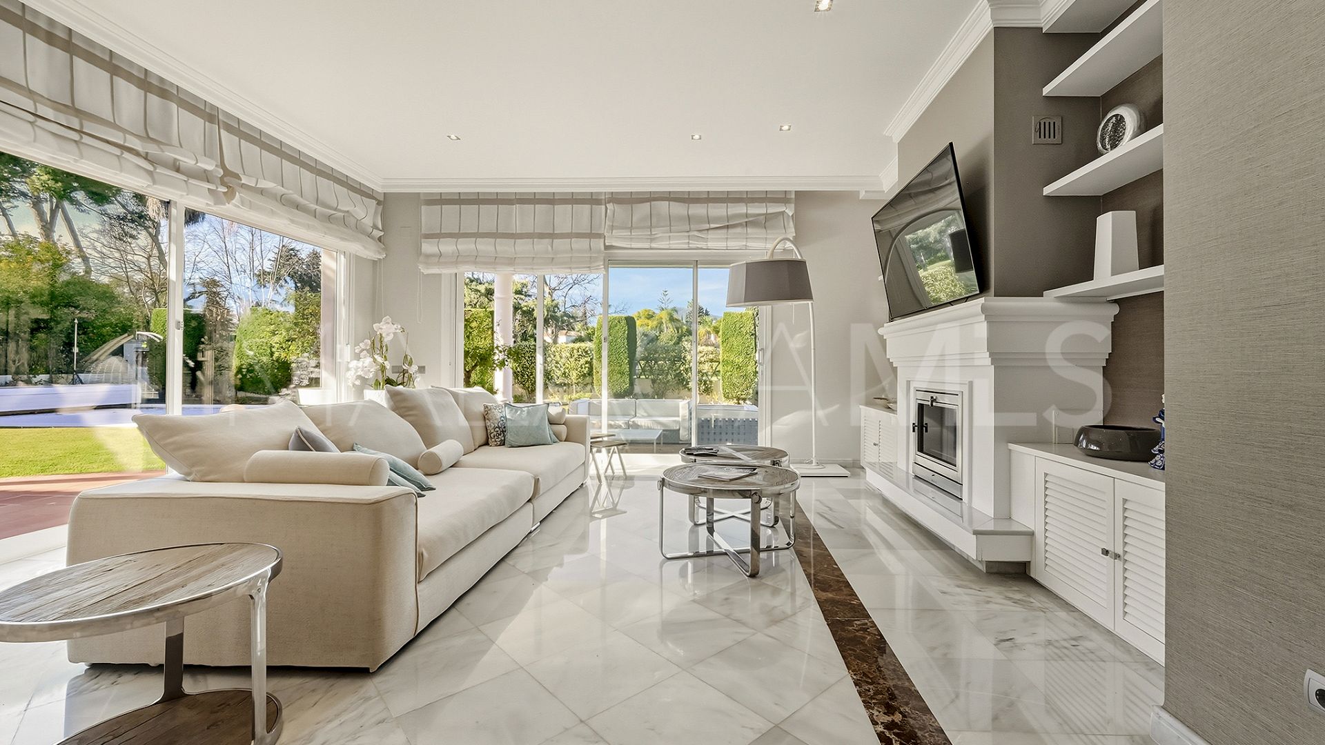 Villa for sale in Guadalmina Alta