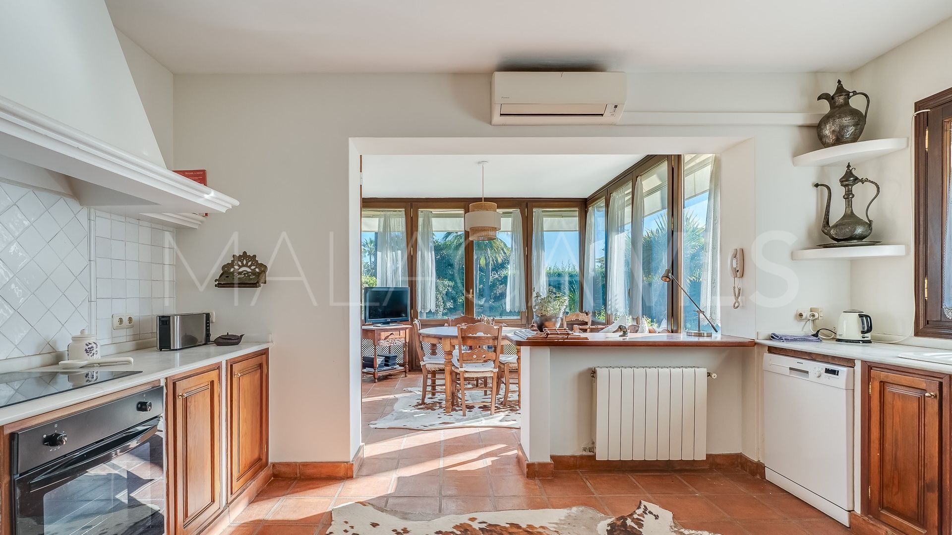 For sale villa in Marbesa with 5 bedrooms