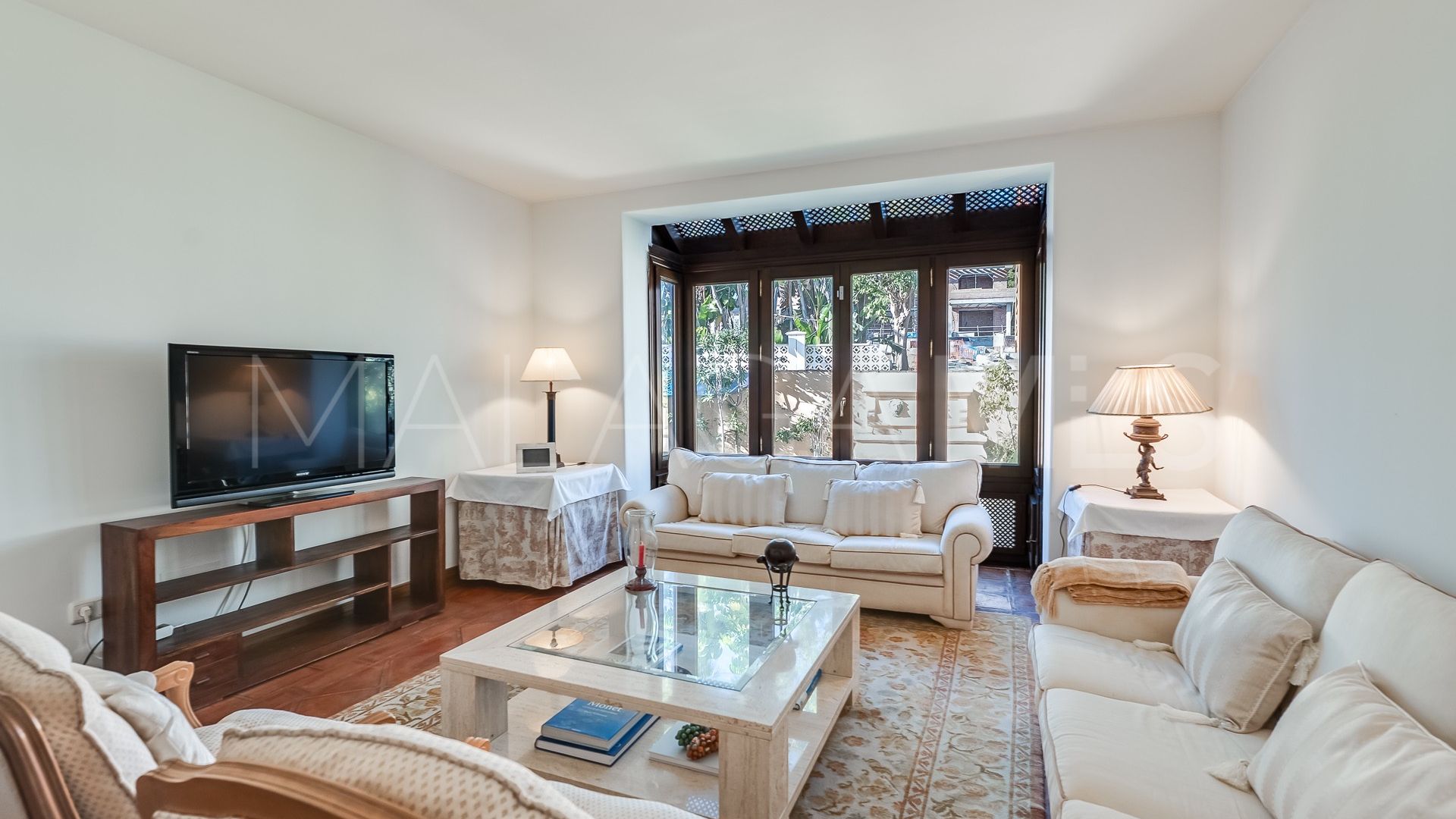 For sale villa in Marbesa with 5 bedrooms