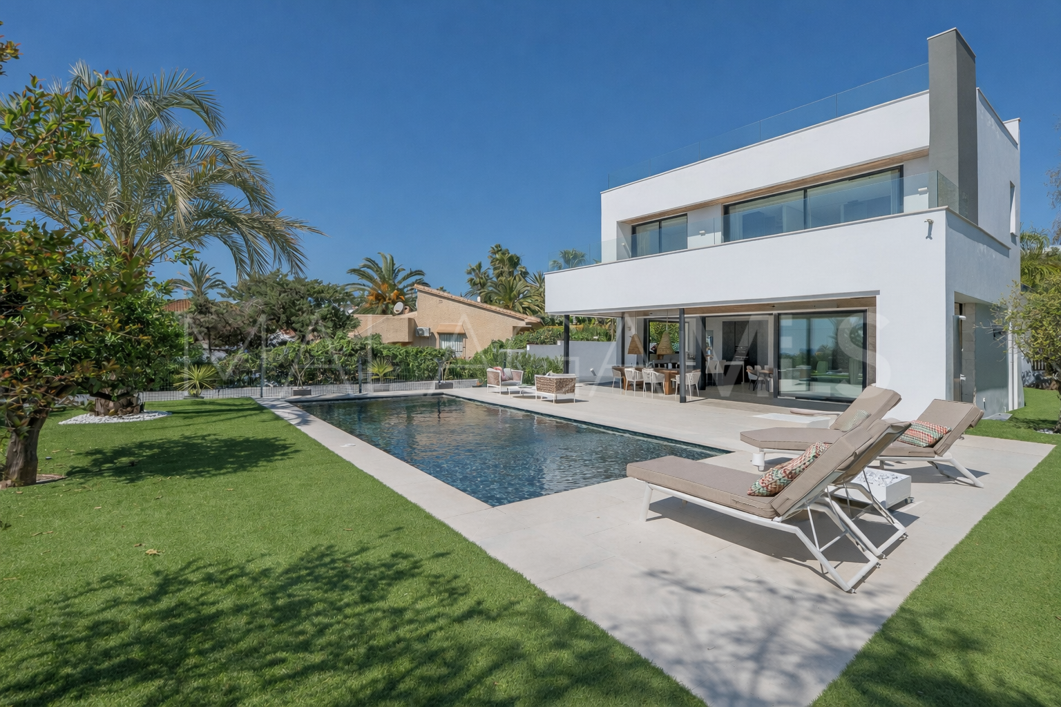 Villa for sale in Marbesa