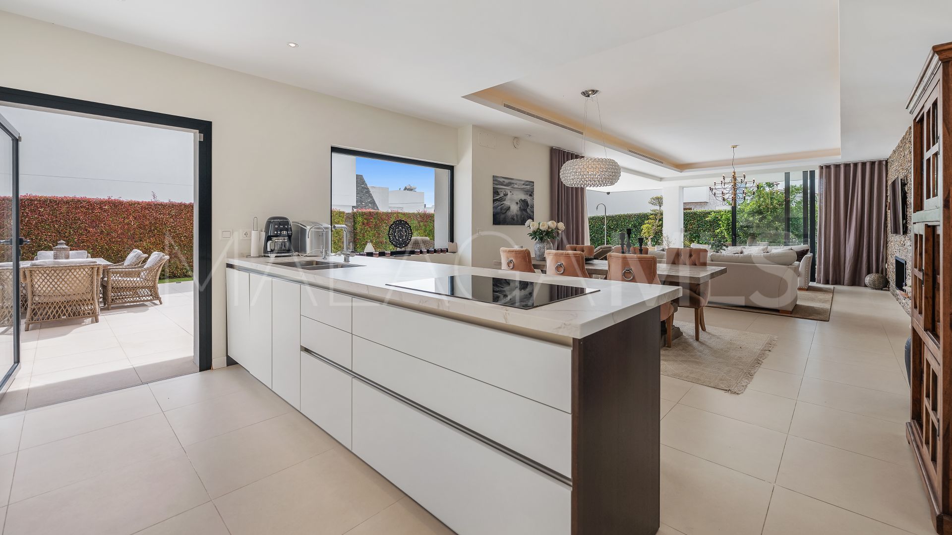 Hus i byn for sale in San Pedro Playa