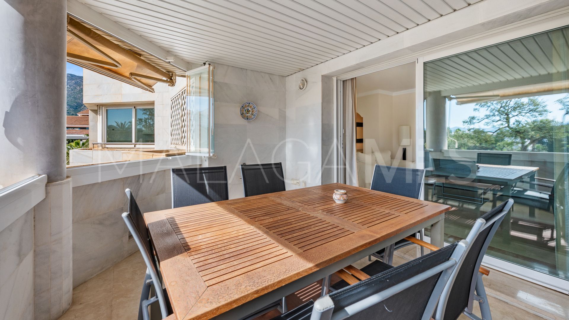 Lägenhet for sale in Beach Side Golden Mile