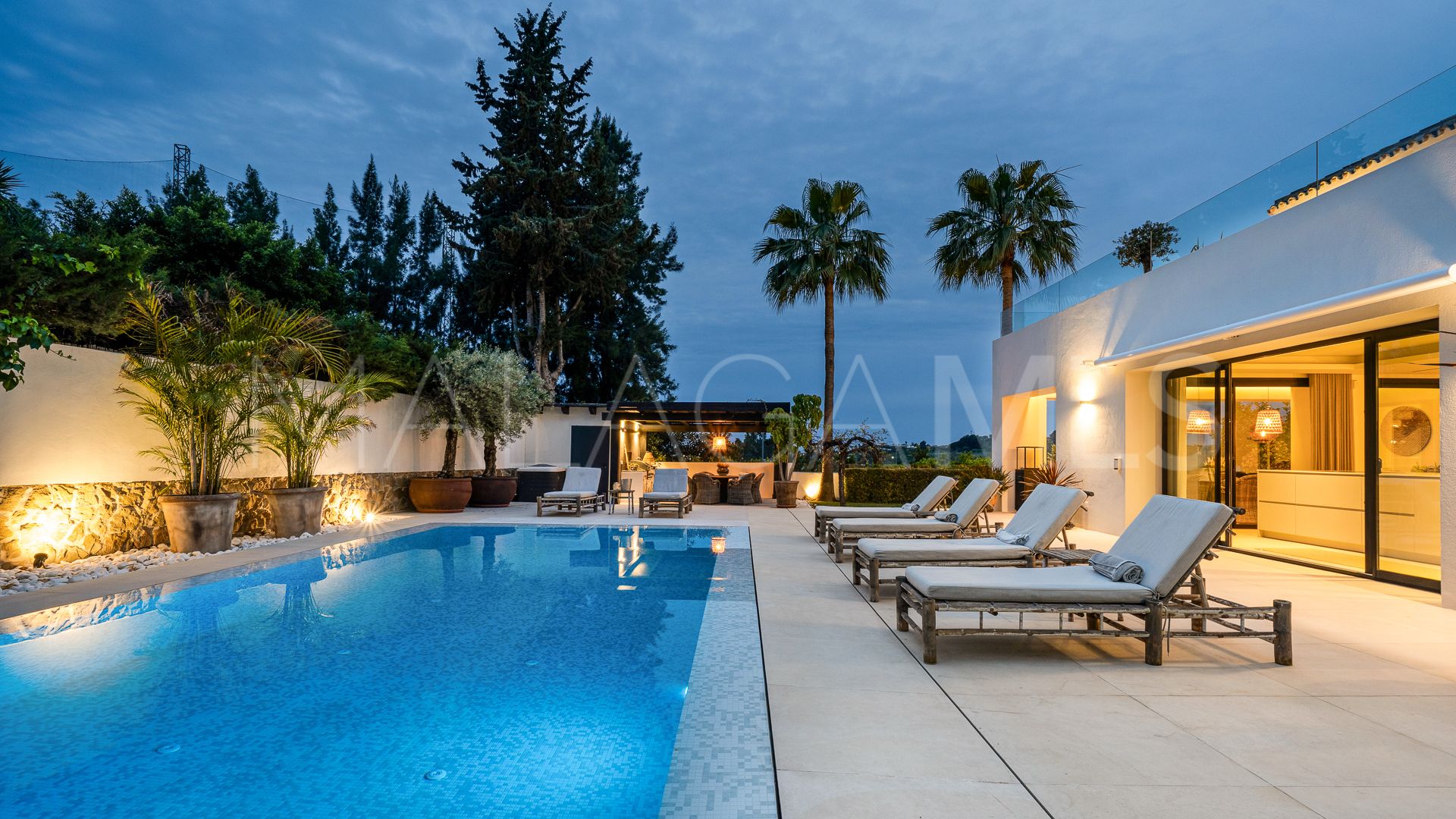 For sale villa in Los Naranjos Golf