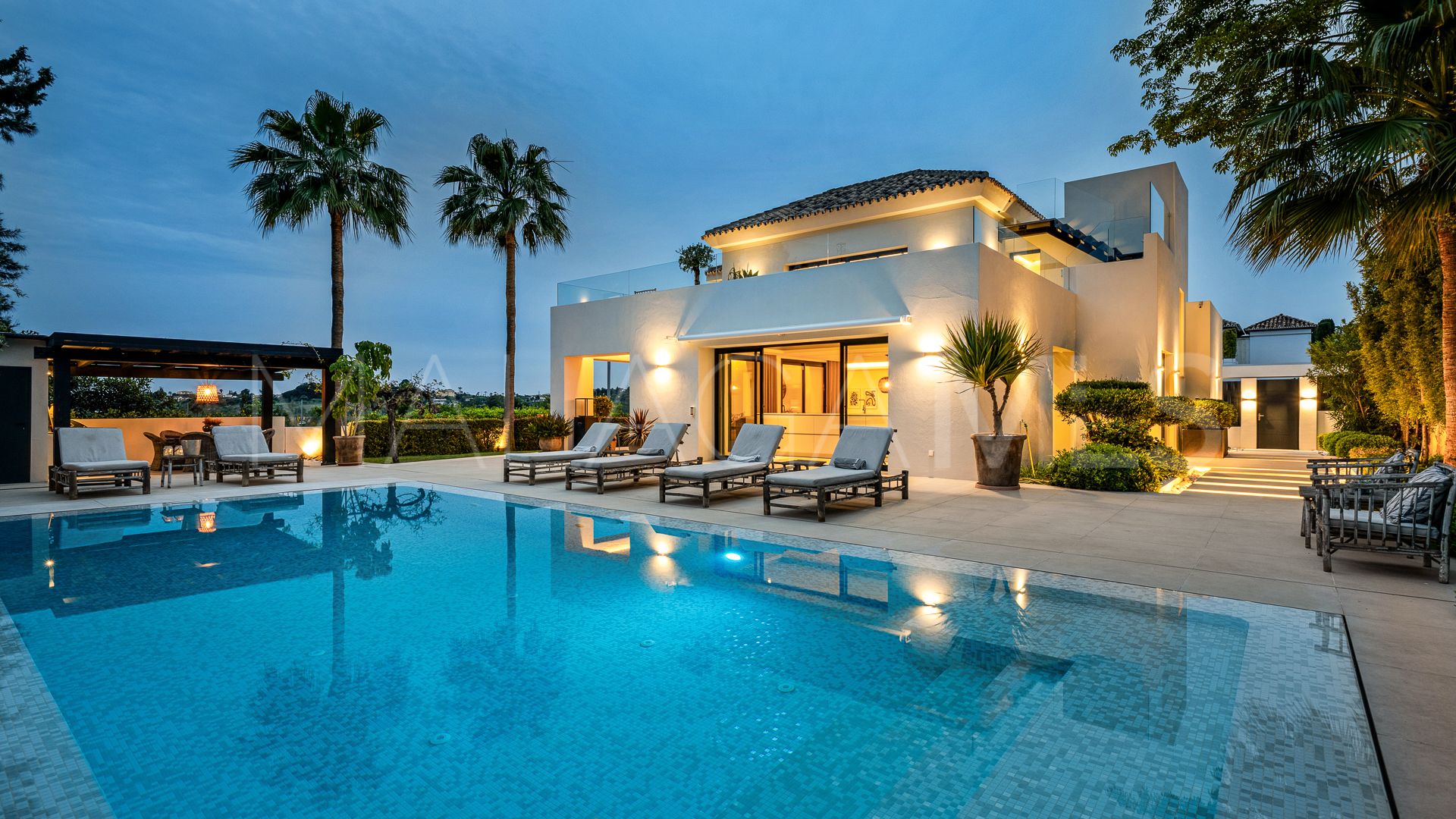 For sale villa in Los Naranjos Golf