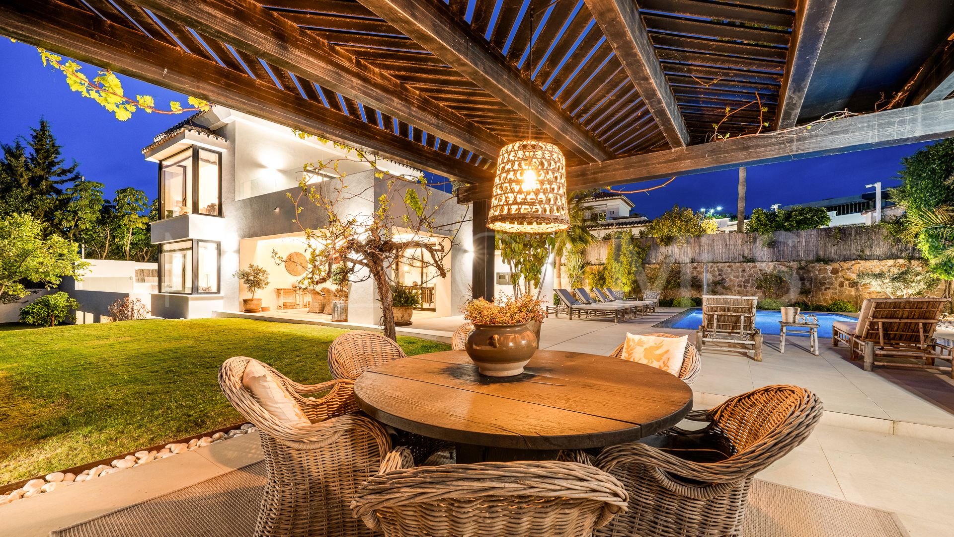 For sale villa in Los Naranjos Golf