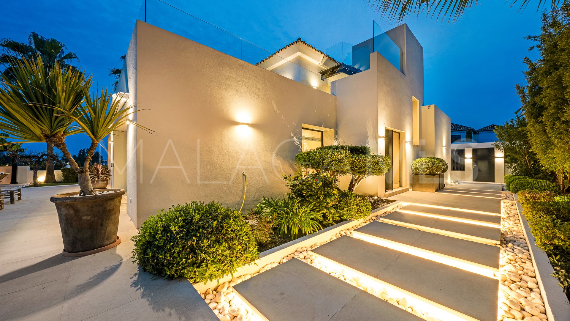 For sale villa in Los Naranjos Golf