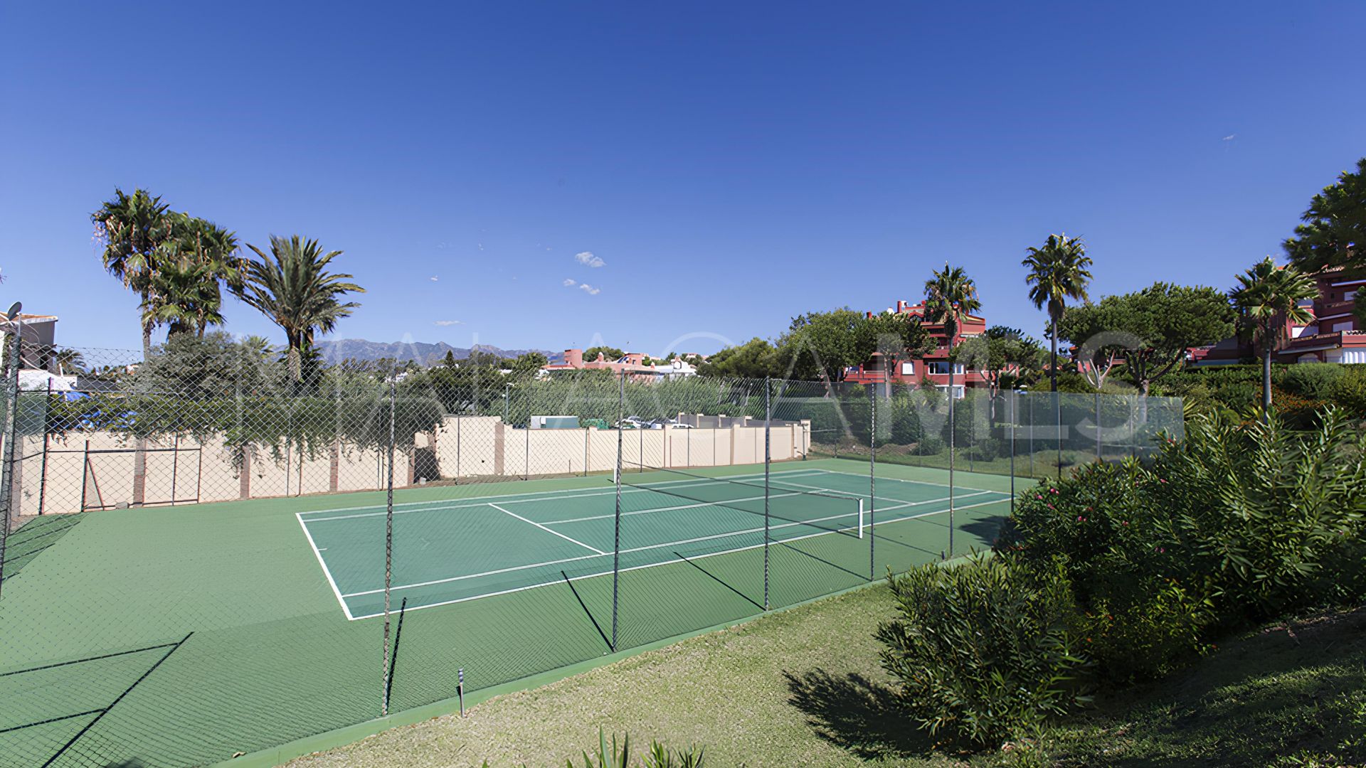 Elviria, apartamento a la venta with 2 bedrooms