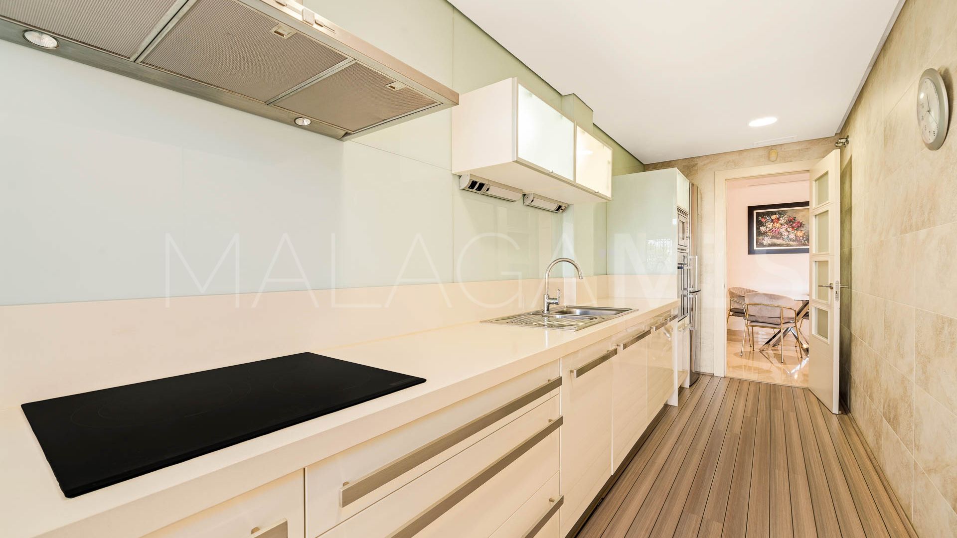 Lägenhet for sale in Nueva Andalucia