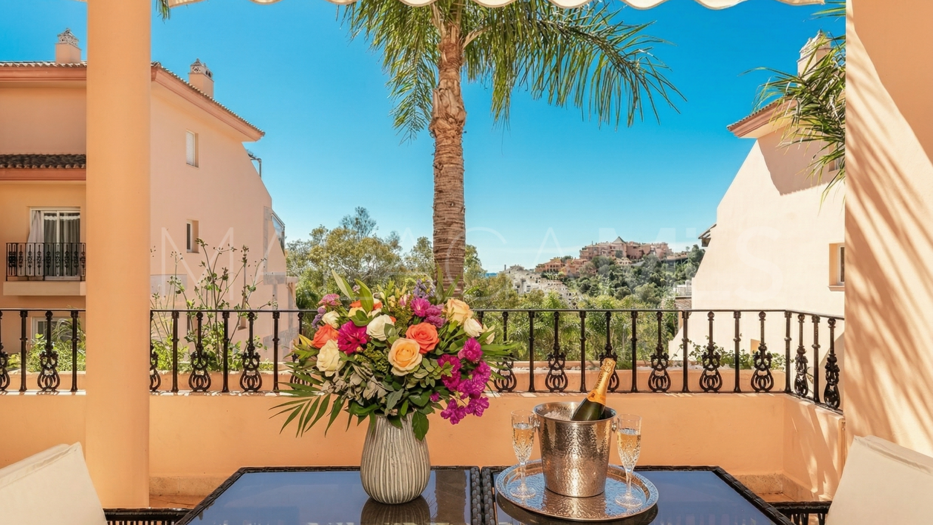 Lägenhet for sale in Nueva Andalucia