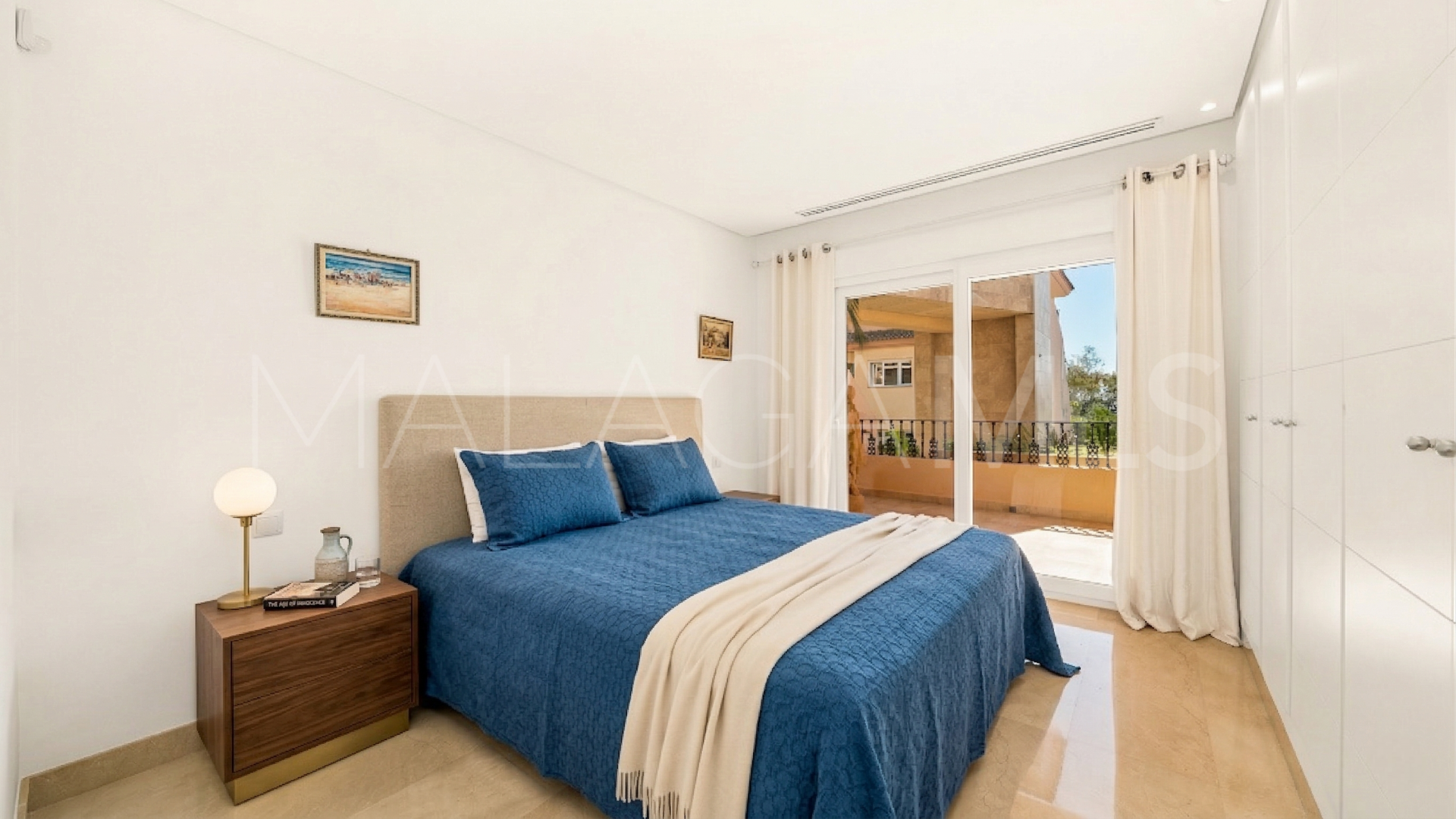 Lägenhet for sale in Nueva Andalucia