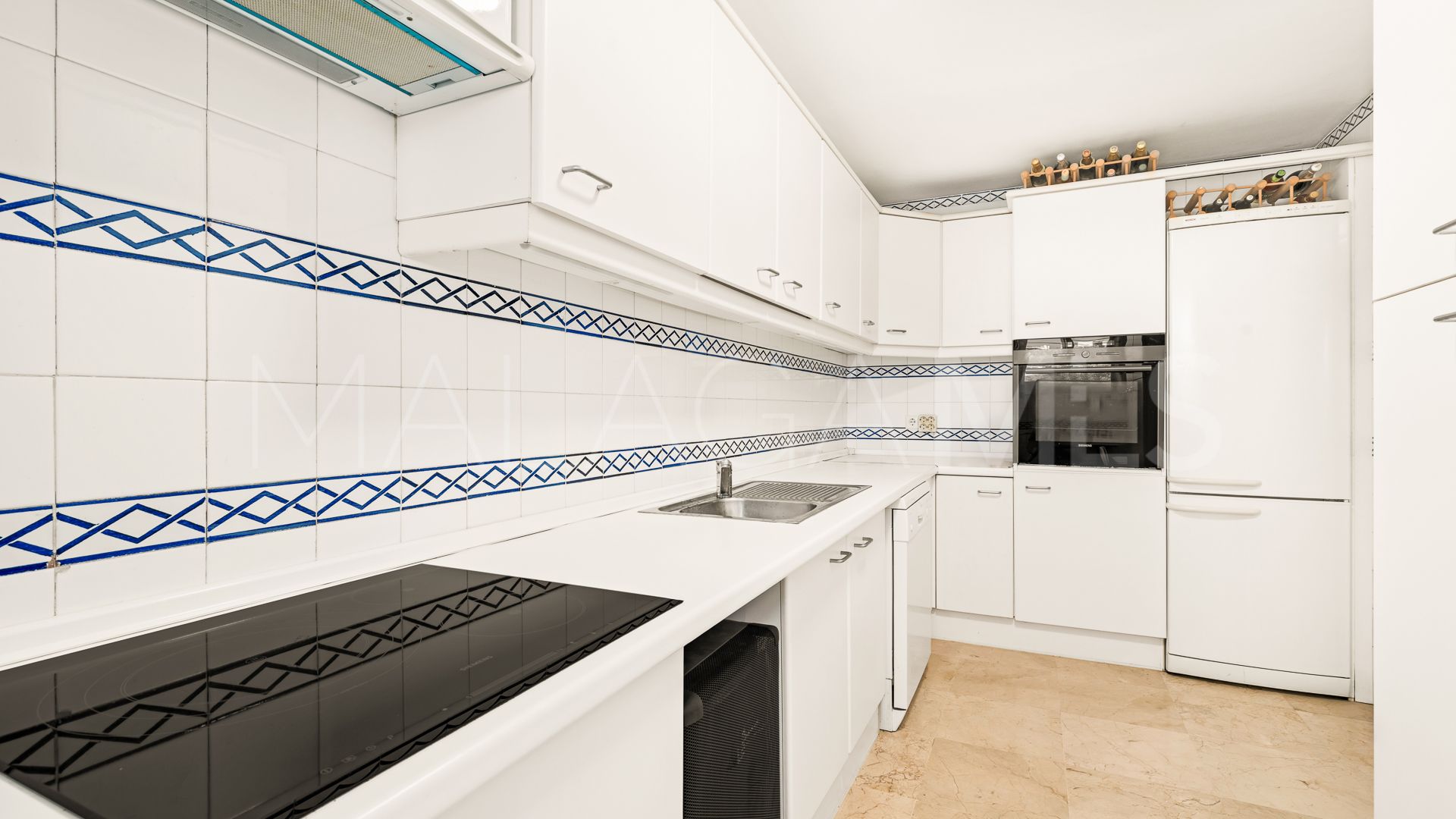 Apartment for sale in Guadalmina Alta with 2 bedrooms