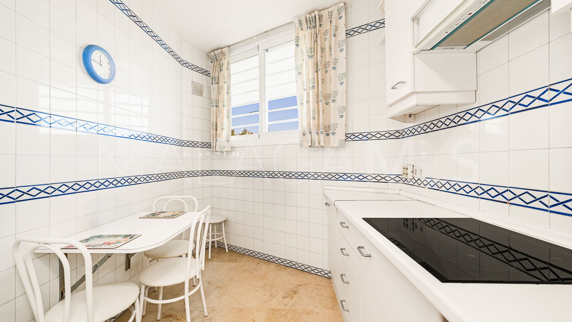 Apartment for sale in Guadalmina Alta with 2 bedrooms