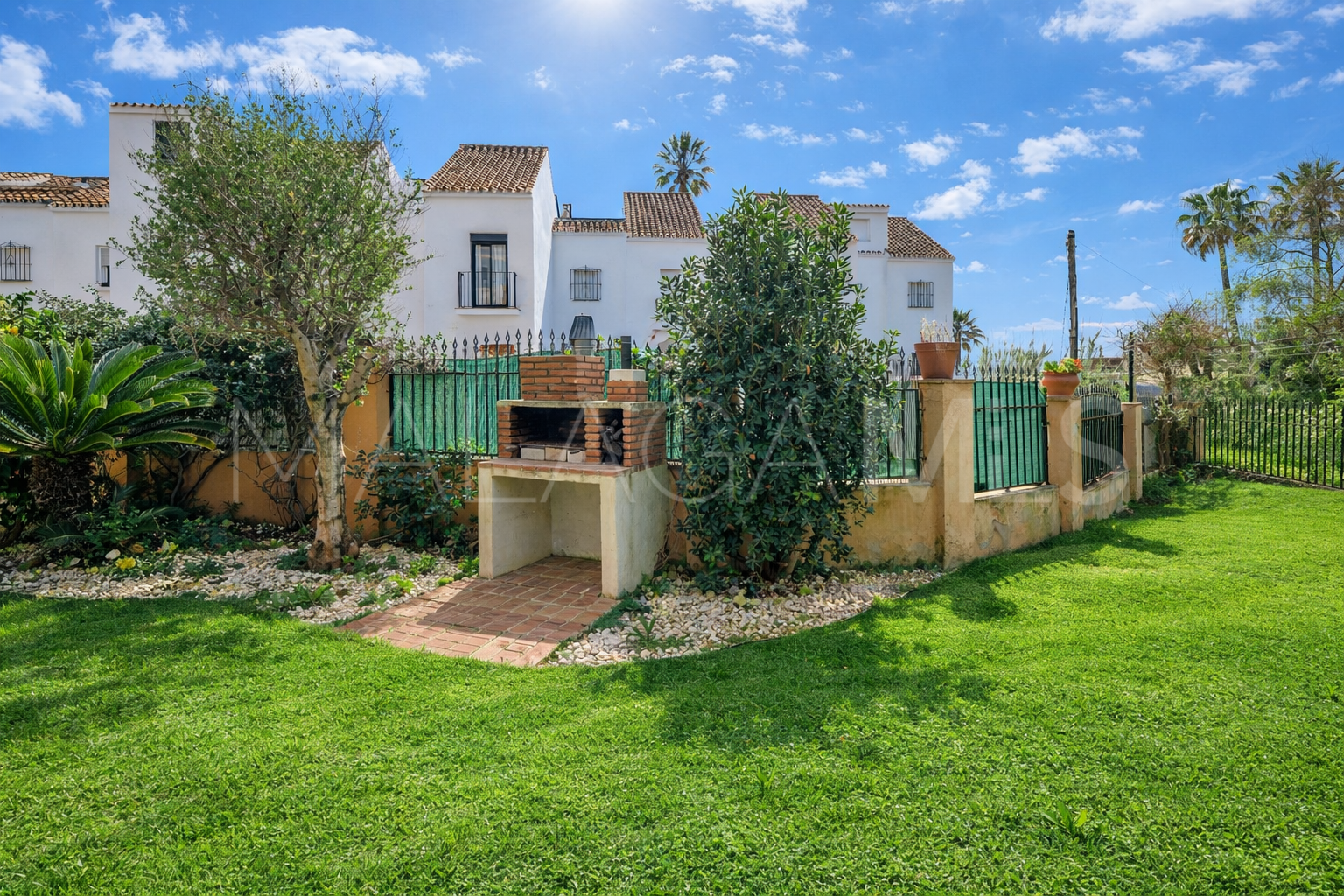 Ground floor apartment for sale in Costabella