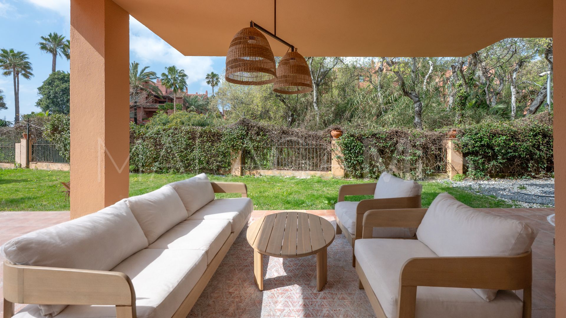 Ground floor apartment for sale in Costabella