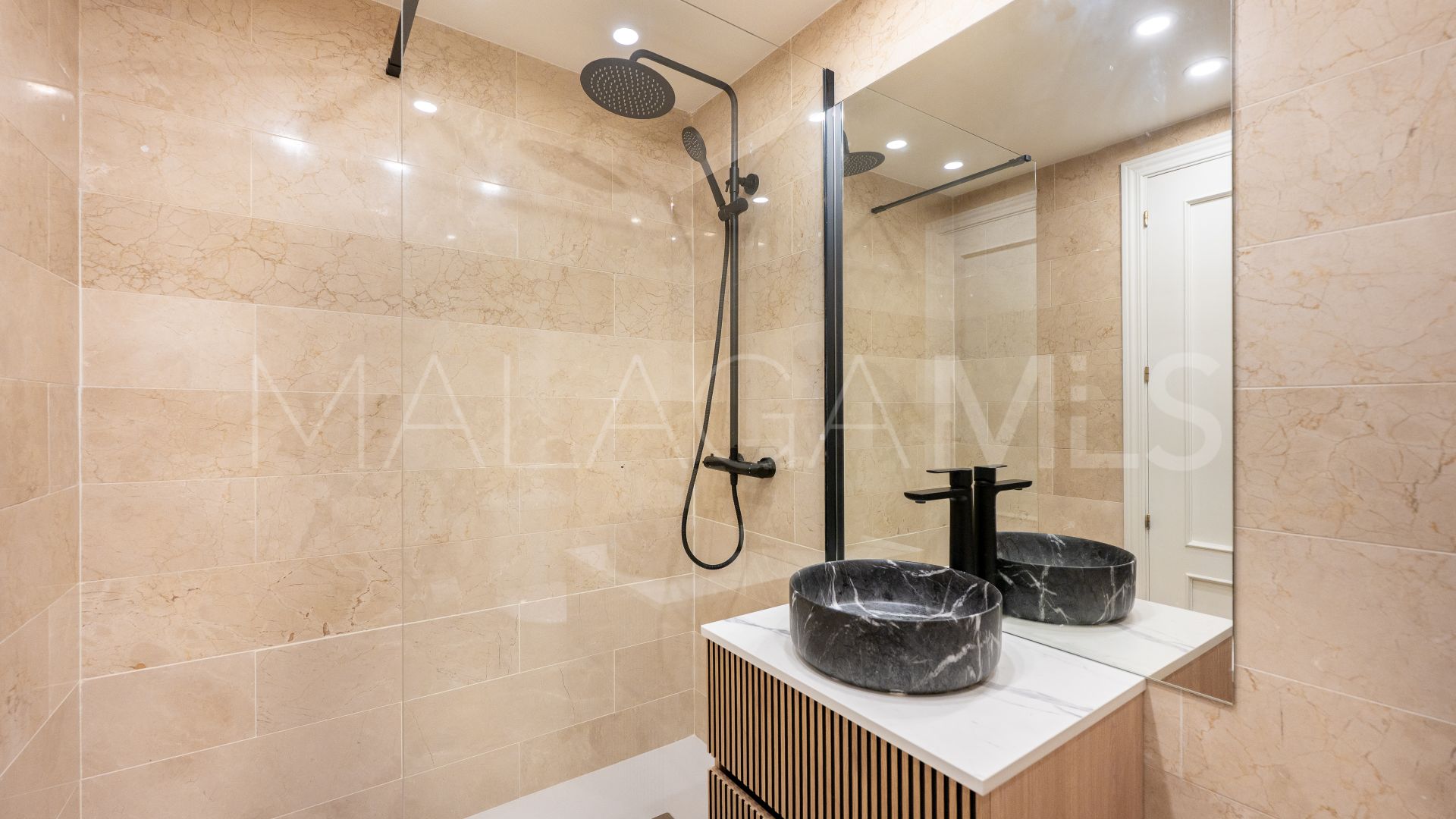 Ground floor apartment for sale in Costabella