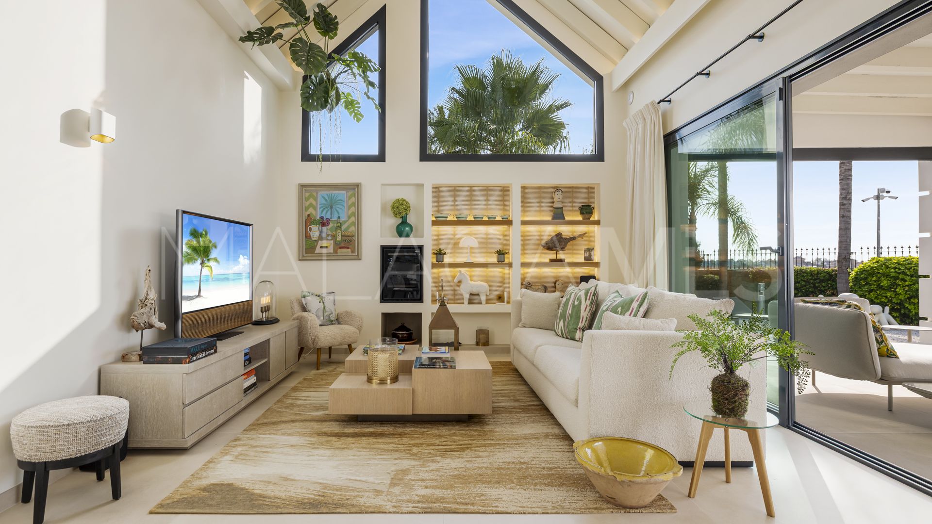 Villa for sale in Las Lomas del Marbella Club