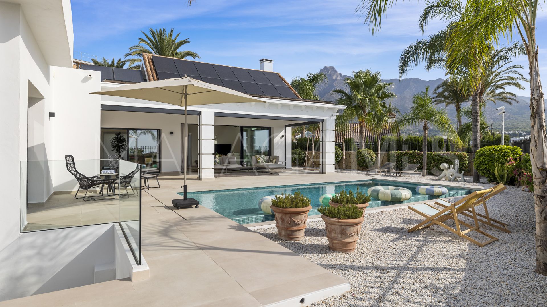 Villa for sale in Las Lomas del Marbella Club