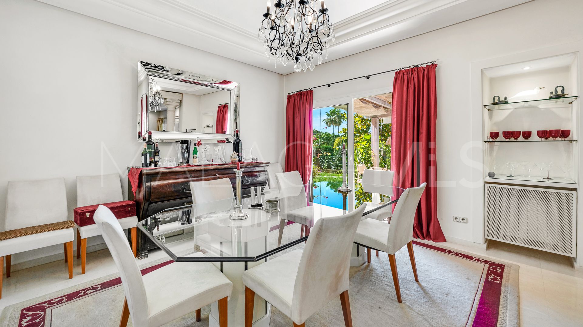 Villa for sale in Nagüeles