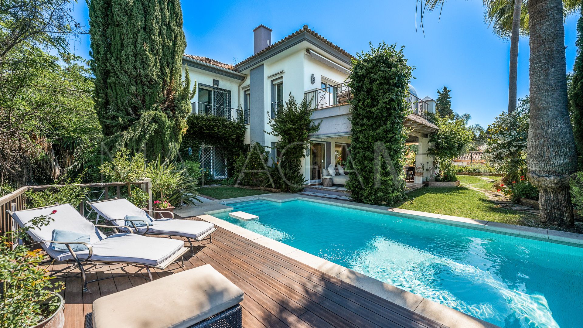 Villa for sale in Nagüeles