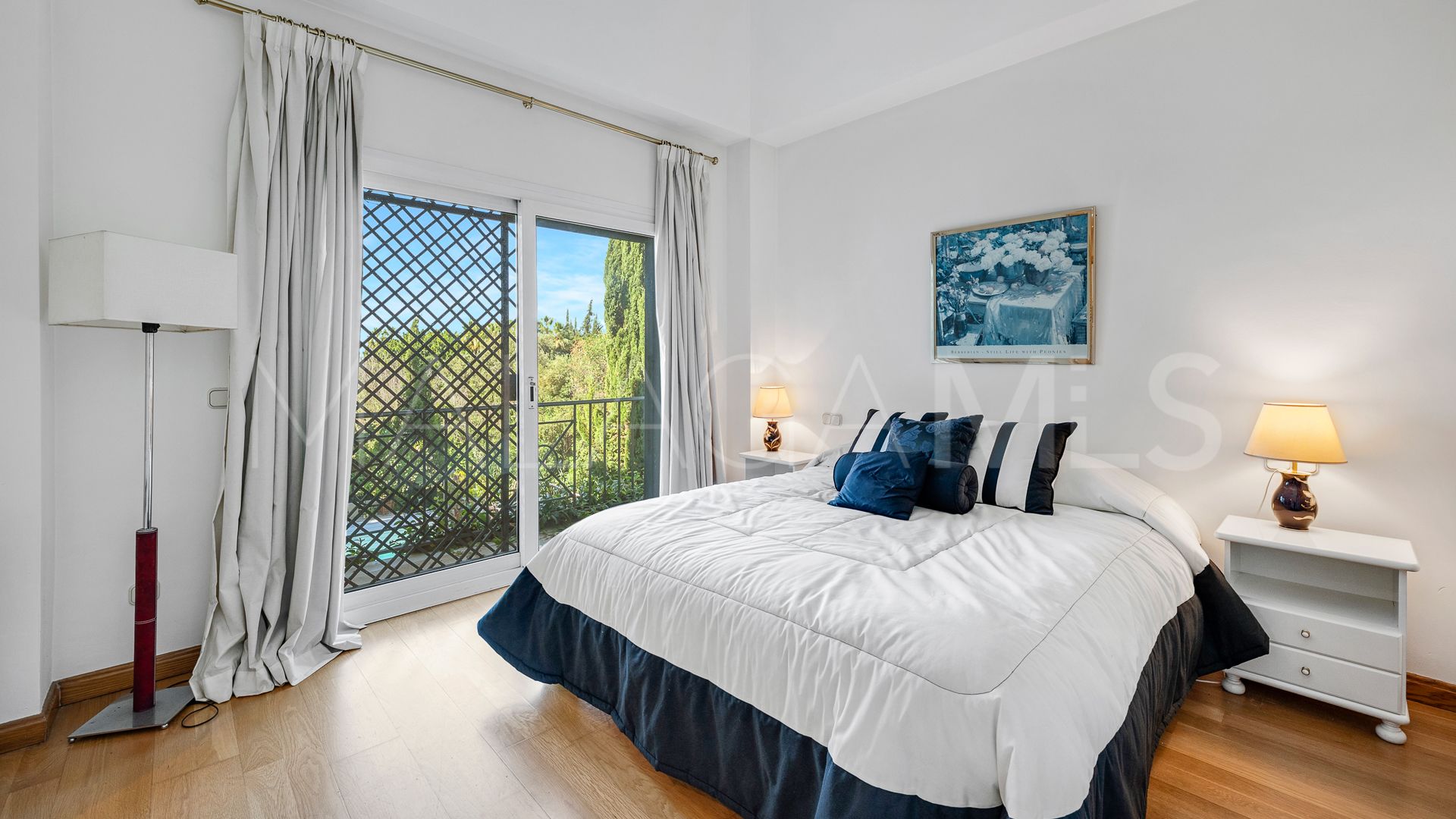 Villa for sale in Nagüeles