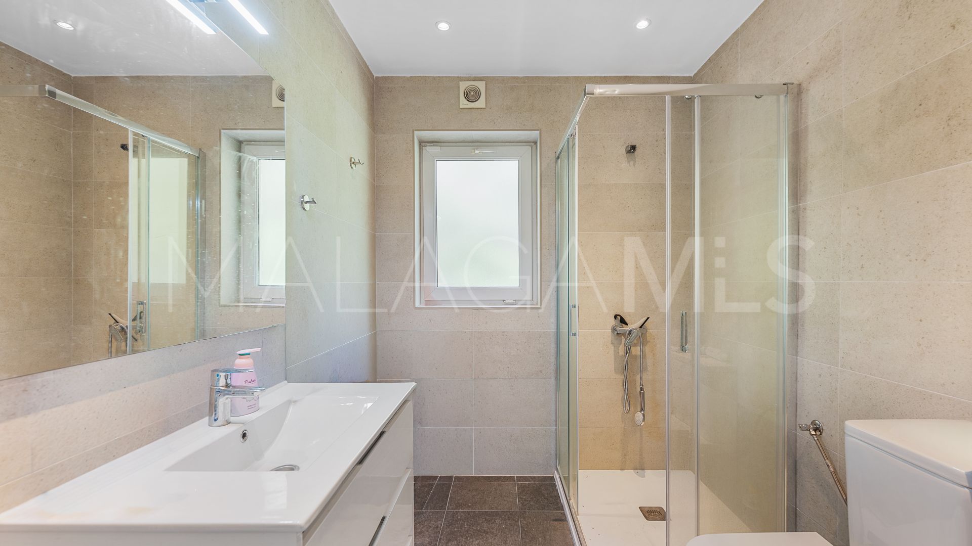 Villa for sale in Marbesa