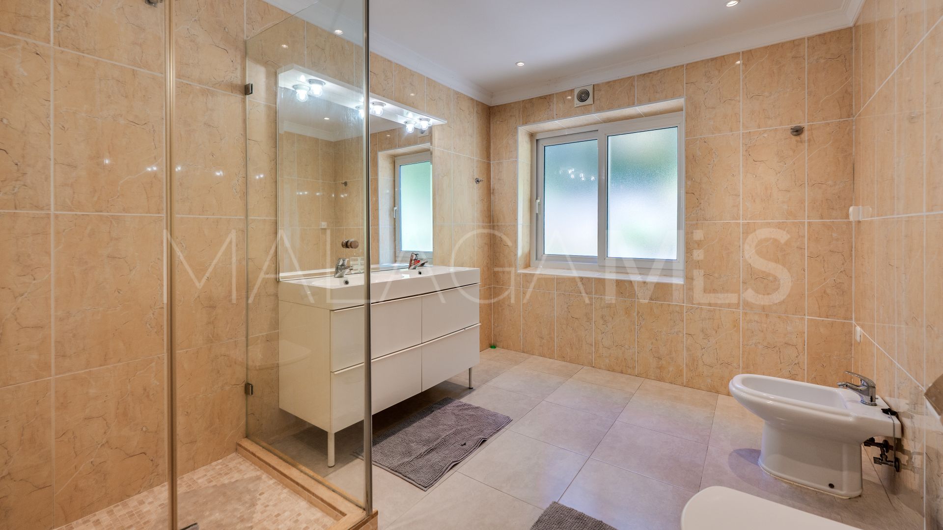 Villa for sale in Marbesa