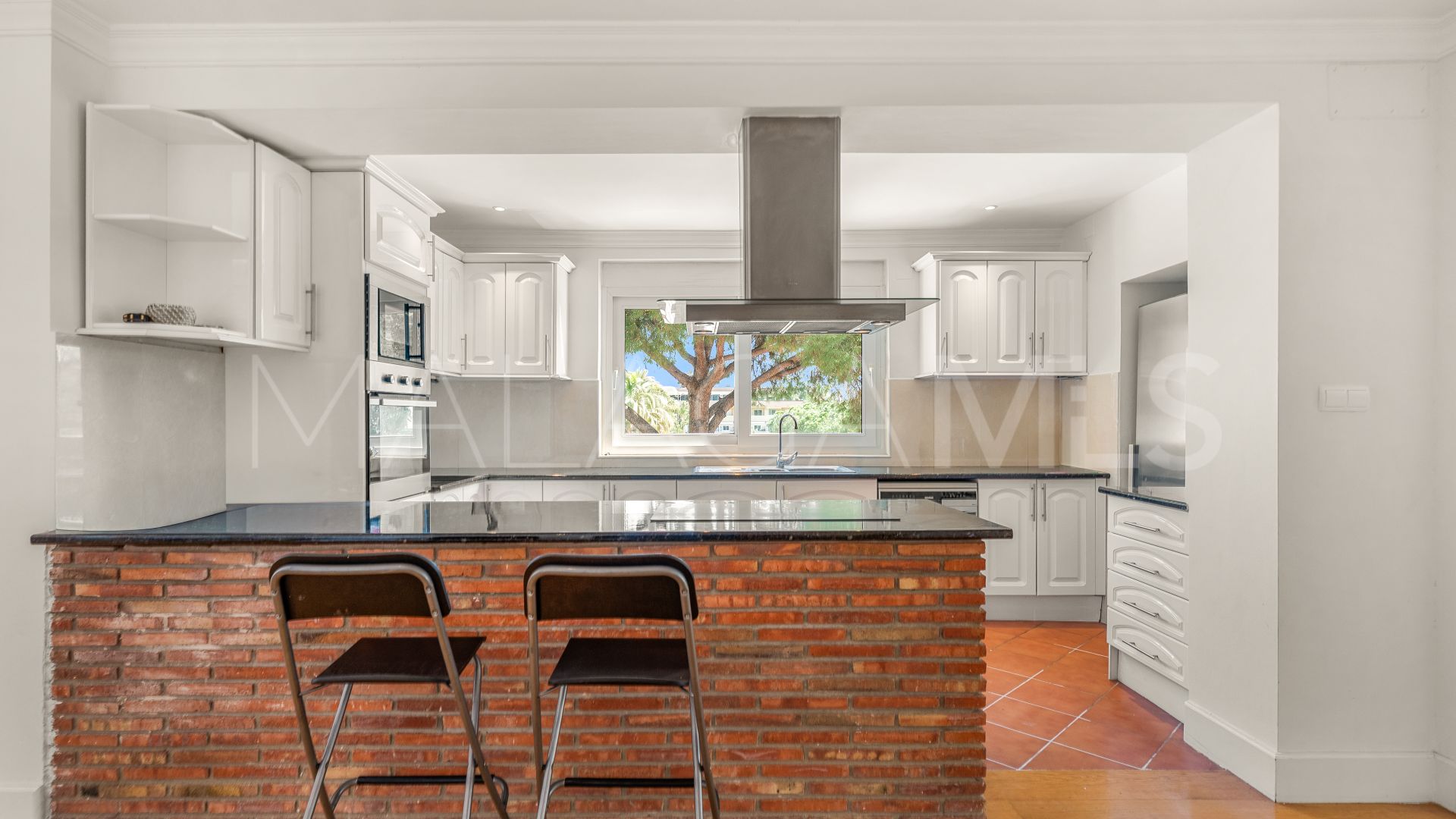 Villa for sale in Marbesa