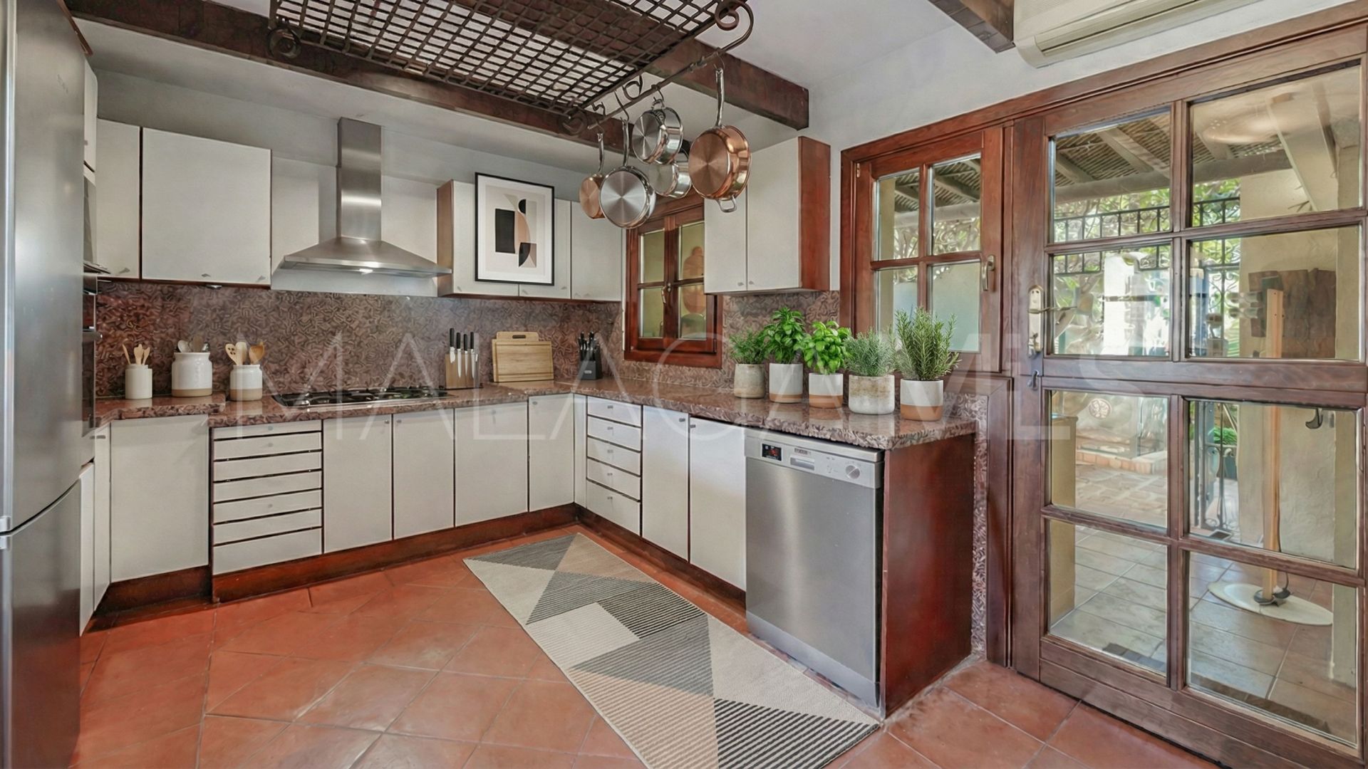 Elviria 4 bedrooms villa for sale