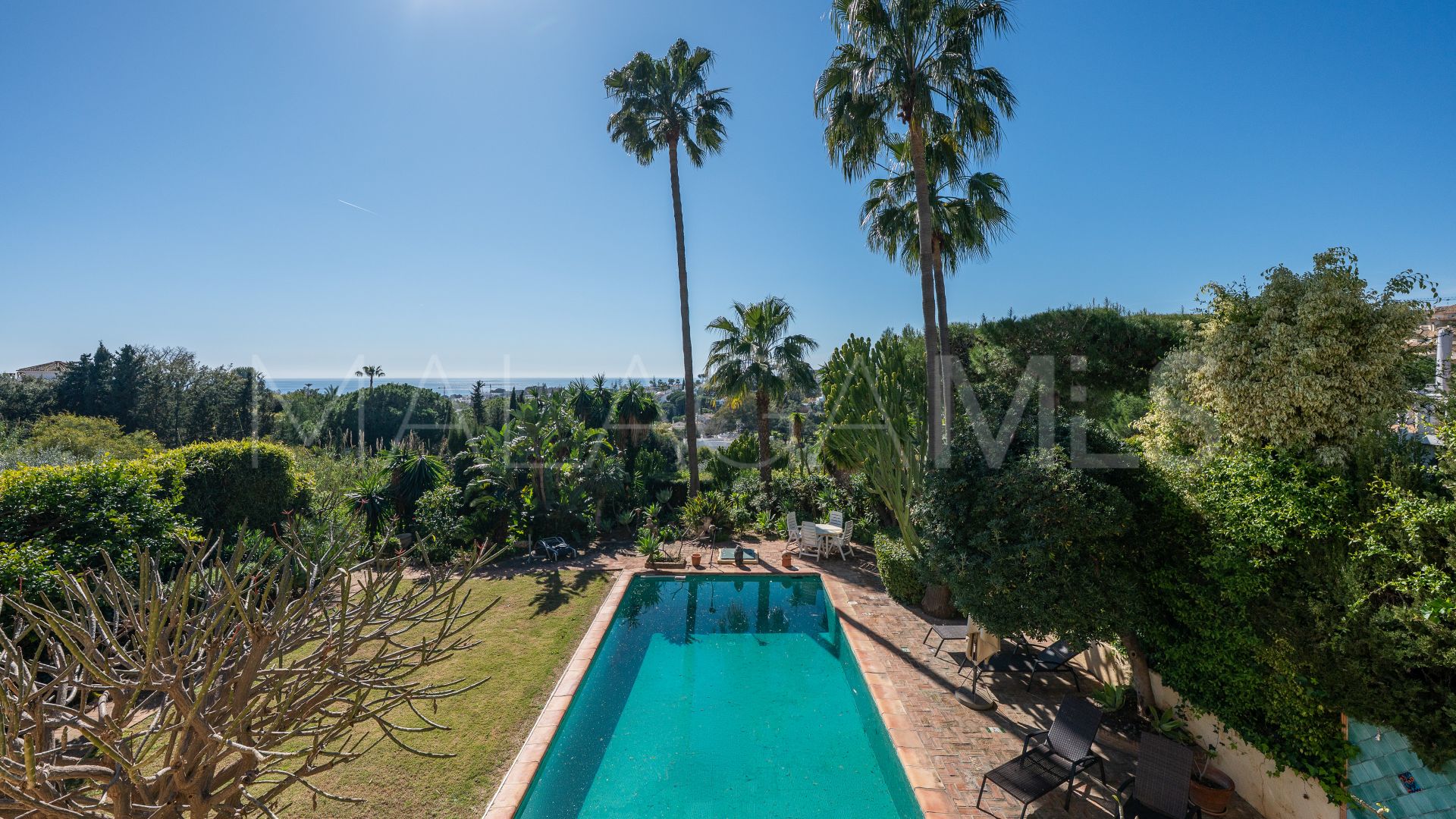 Elviria 4 bedrooms villa for sale