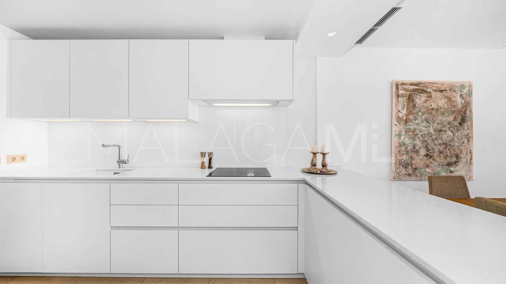 Duplex for sale in Nueva Andalucia