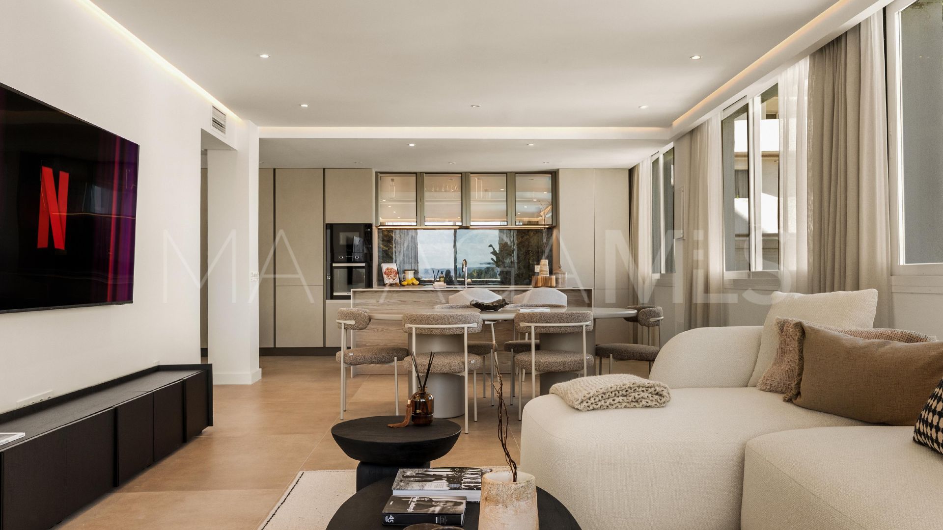 Apartamento with 2 bedrooms for sale in Nueva Andalucia