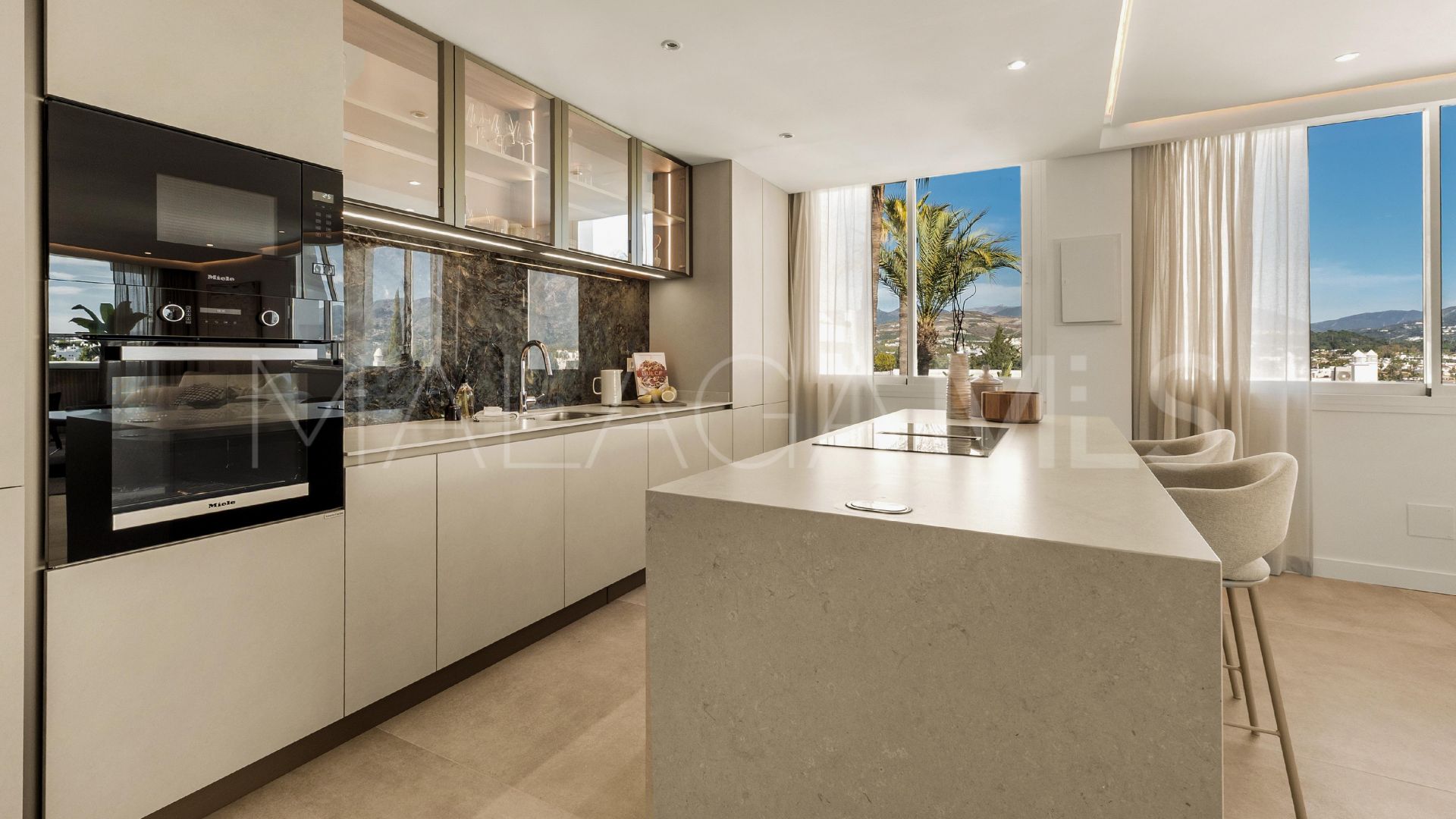 Apartamento with 2 bedrooms for sale in Nueva Andalucia