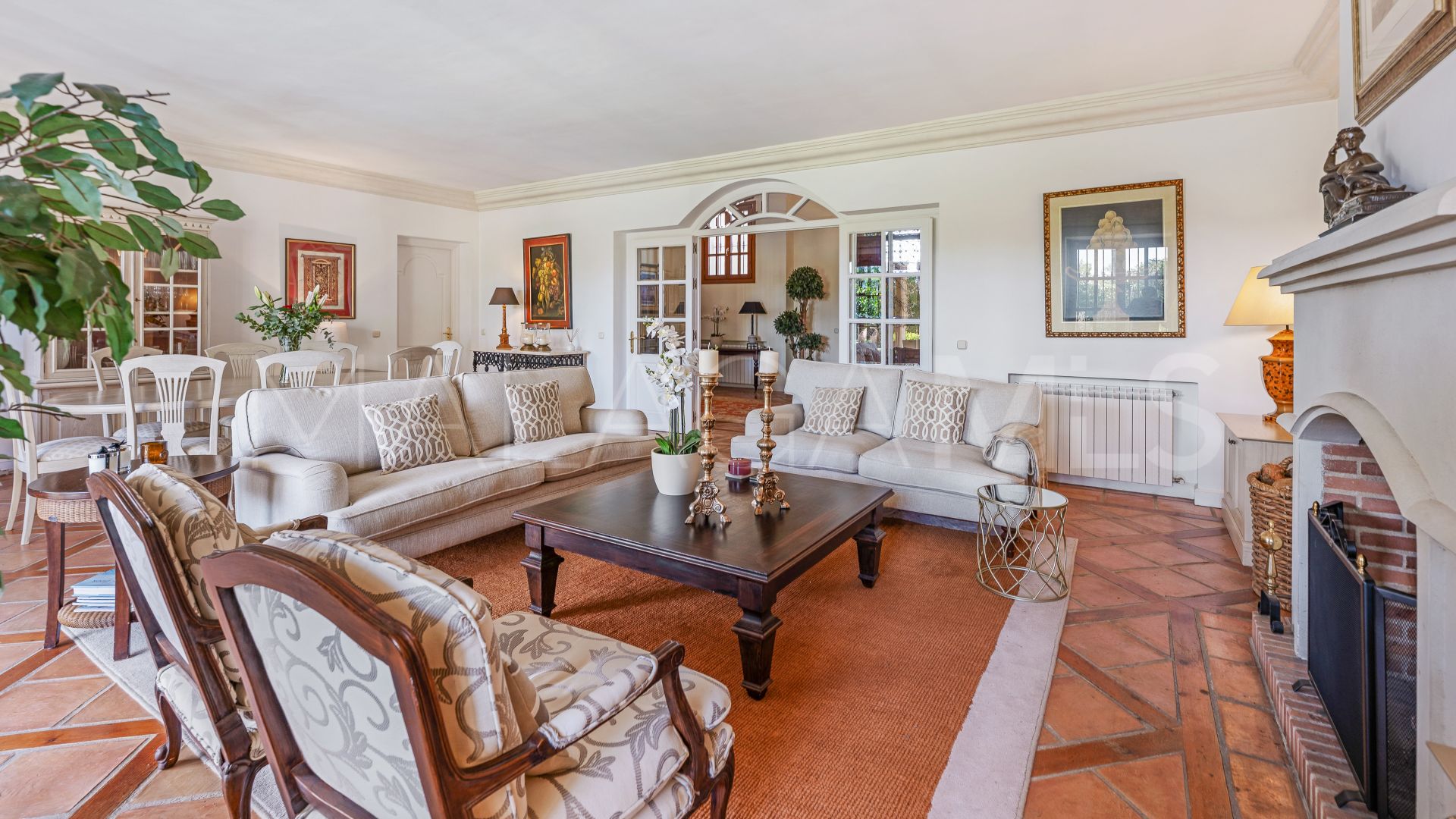 Villa for sale in Los Arqueros