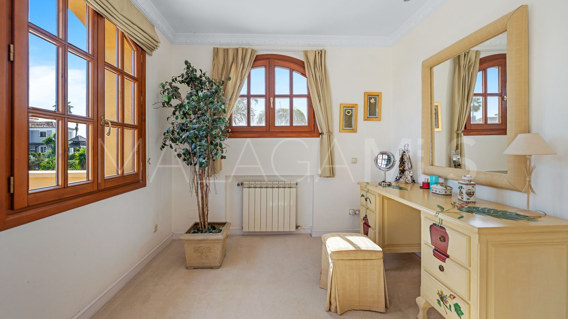 Villa for sale in Los Arqueros