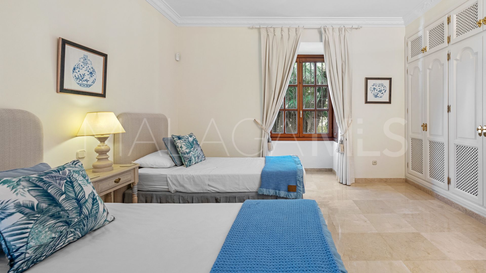 Villa for sale in Los Arqueros