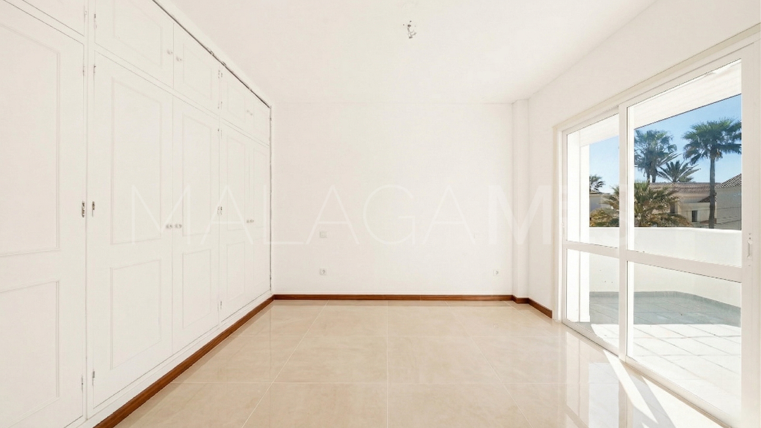 For sale Marbesa 5 bedrooms villa