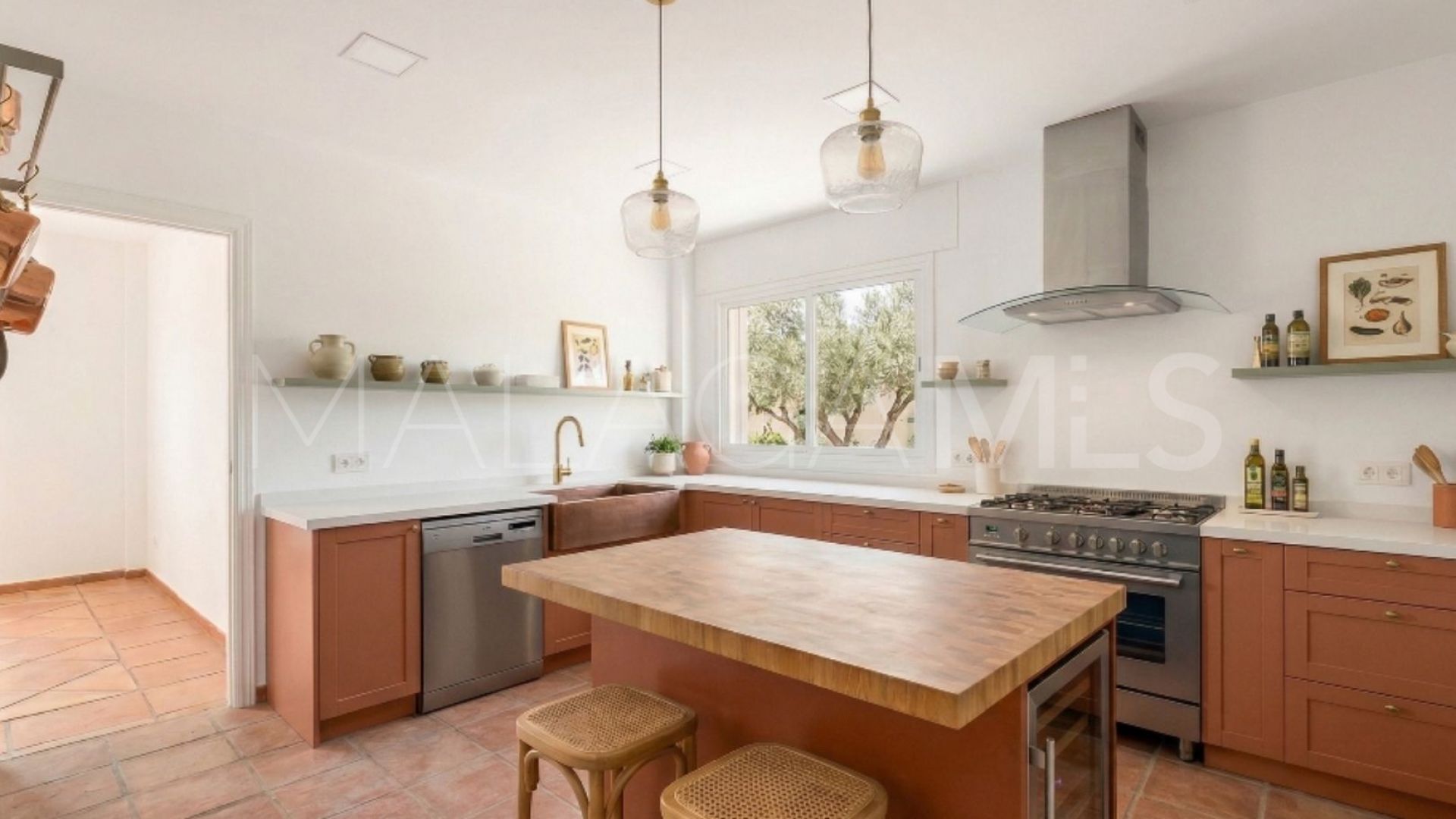 Villa for sale in Marbesa