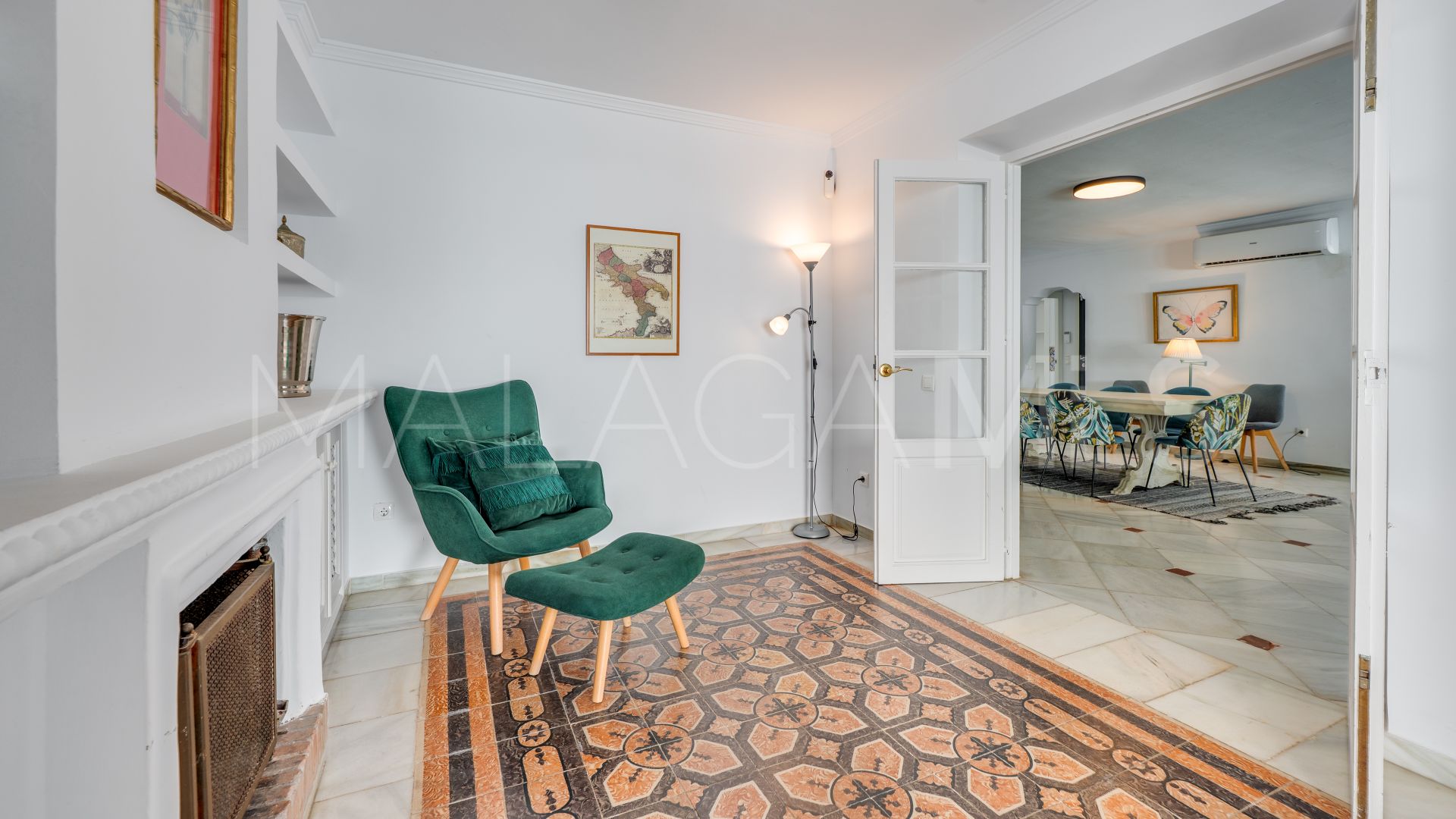 Villa for sale in Nueva Andalucia