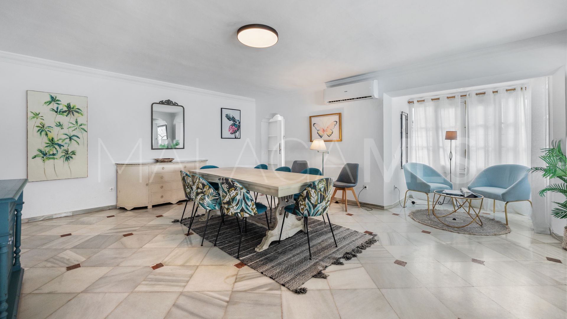 Villa for sale in Nueva Andalucia