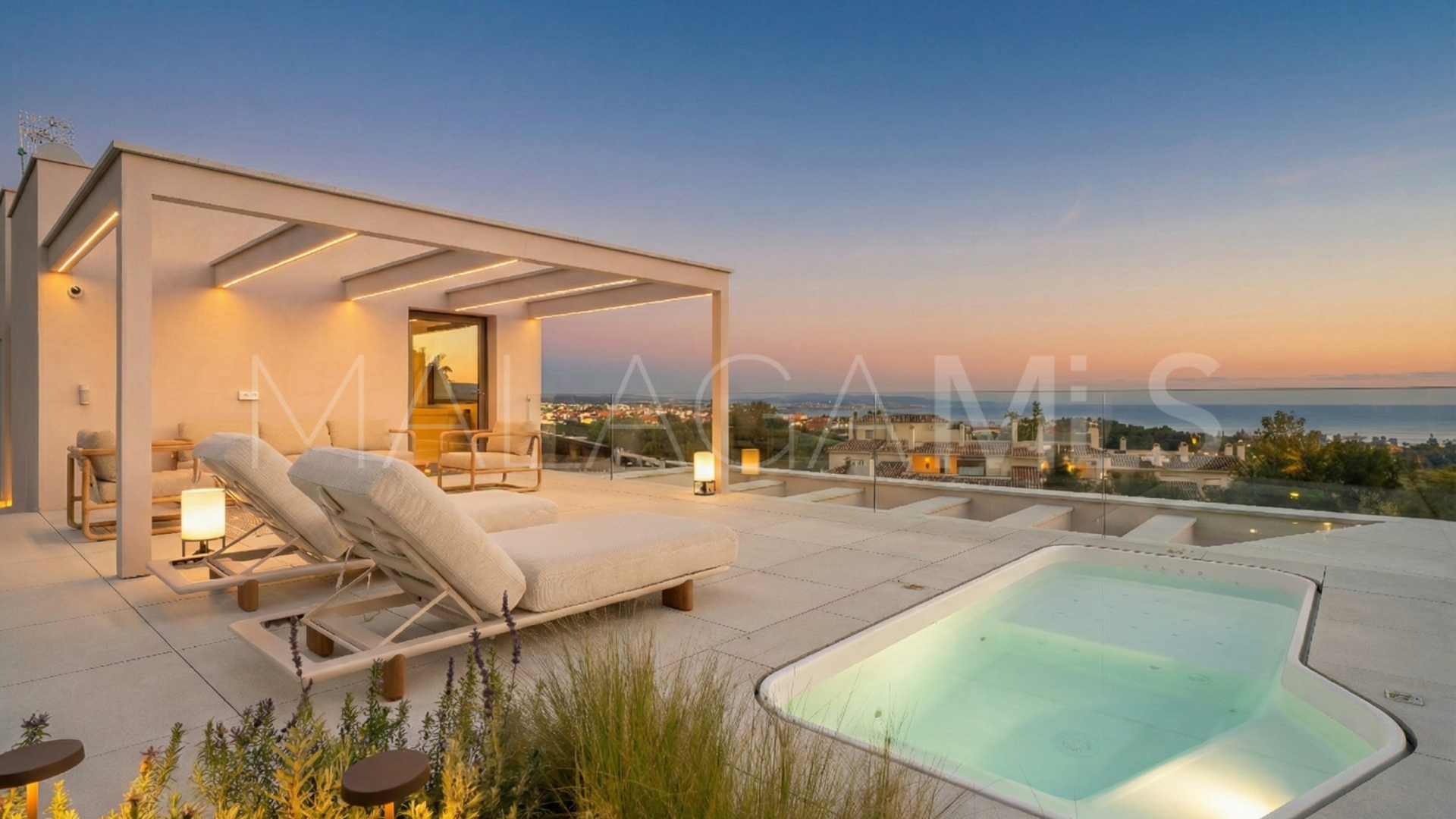 Villa for sale in Cascada de Camojan