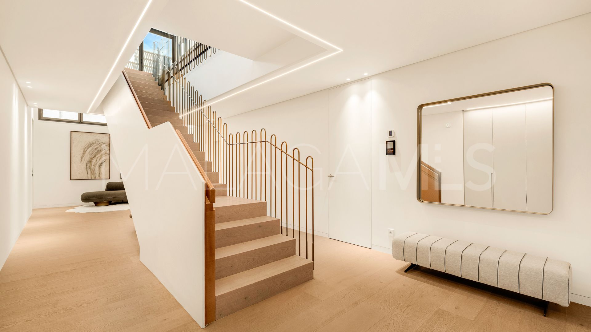 Villa for sale in Cascada de Camojan